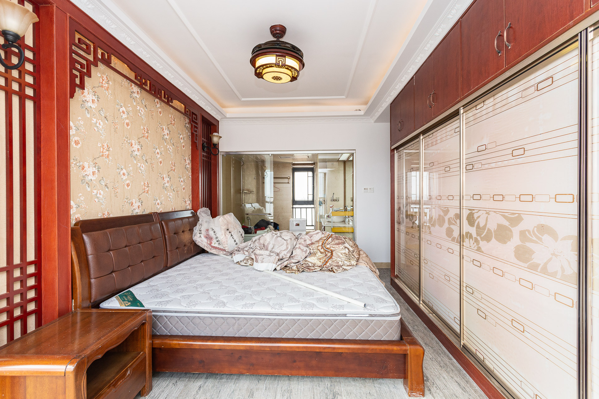 勤诚达新界 5室2厅2卫 110.0万 勤诚达新界 5室2厅2卫 110.0万卧室