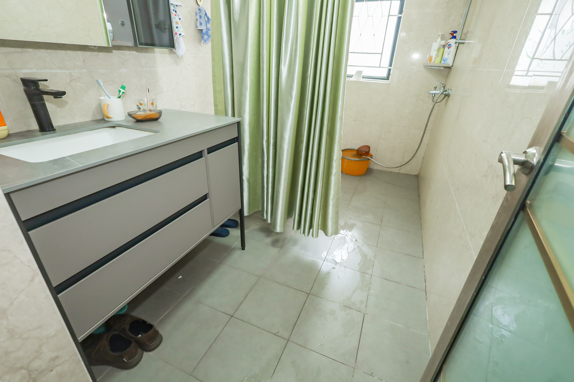 美林银谷  3室2厅2卫    125.0万 美林银谷  3室2厅2卫    125.0万卫生间