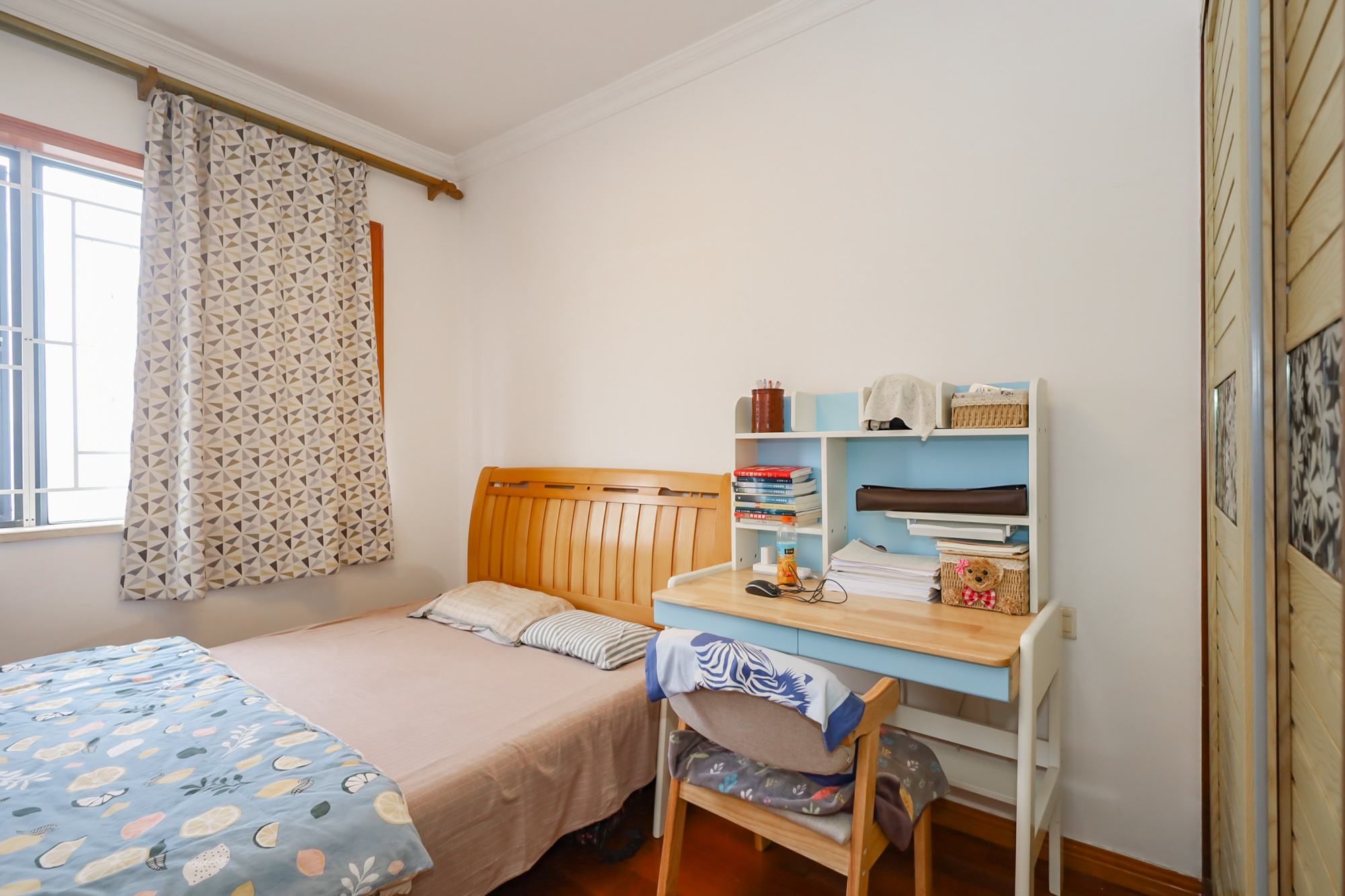 美林银谷  3室2厅2卫    125.0万 美林银谷  3室2厅2卫    125.0万卧室