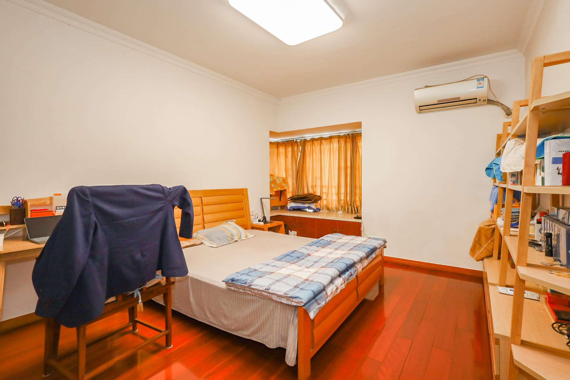 美林银谷  3室2厅2卫    125.0万 美林银谷  3室2厅2卫    125.0万卧室