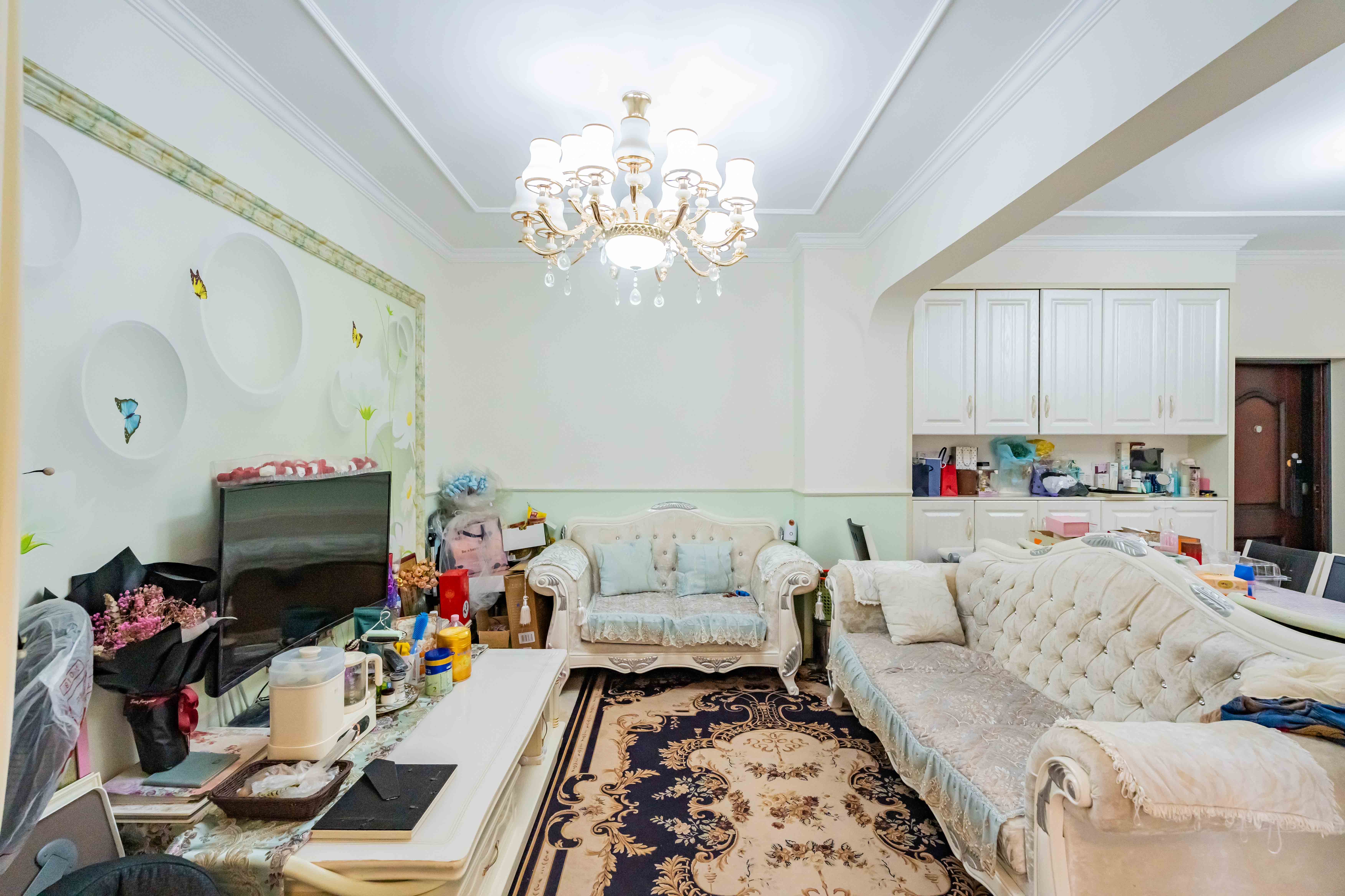 悦湖山  3室2厅1卫    68.0万 悦湖山  3室2厅1卫    68.0万客厅