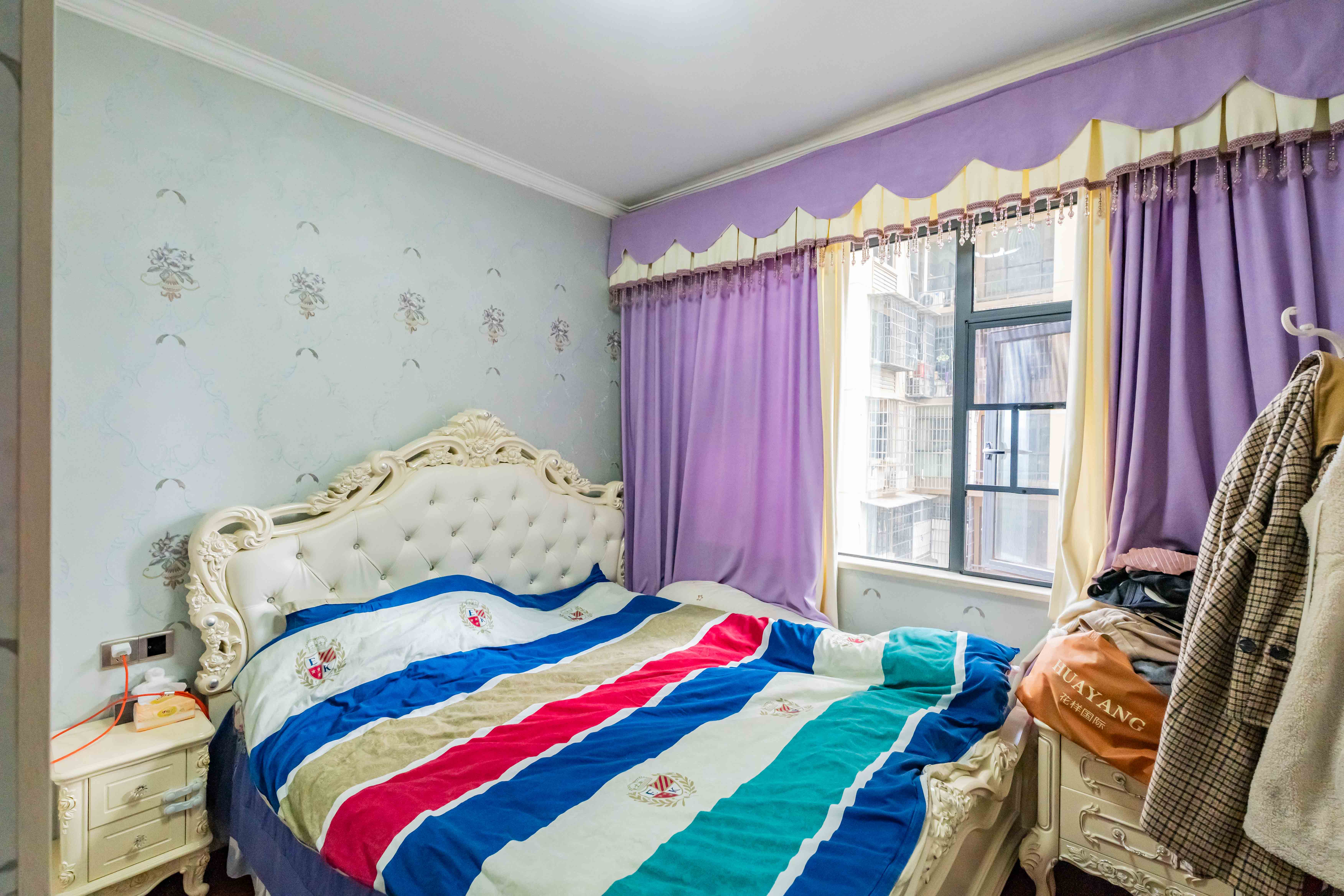 悦湖山  3室2厅1卫    68.0万 悦湖山  3室2厅1卫    68.0万卧室