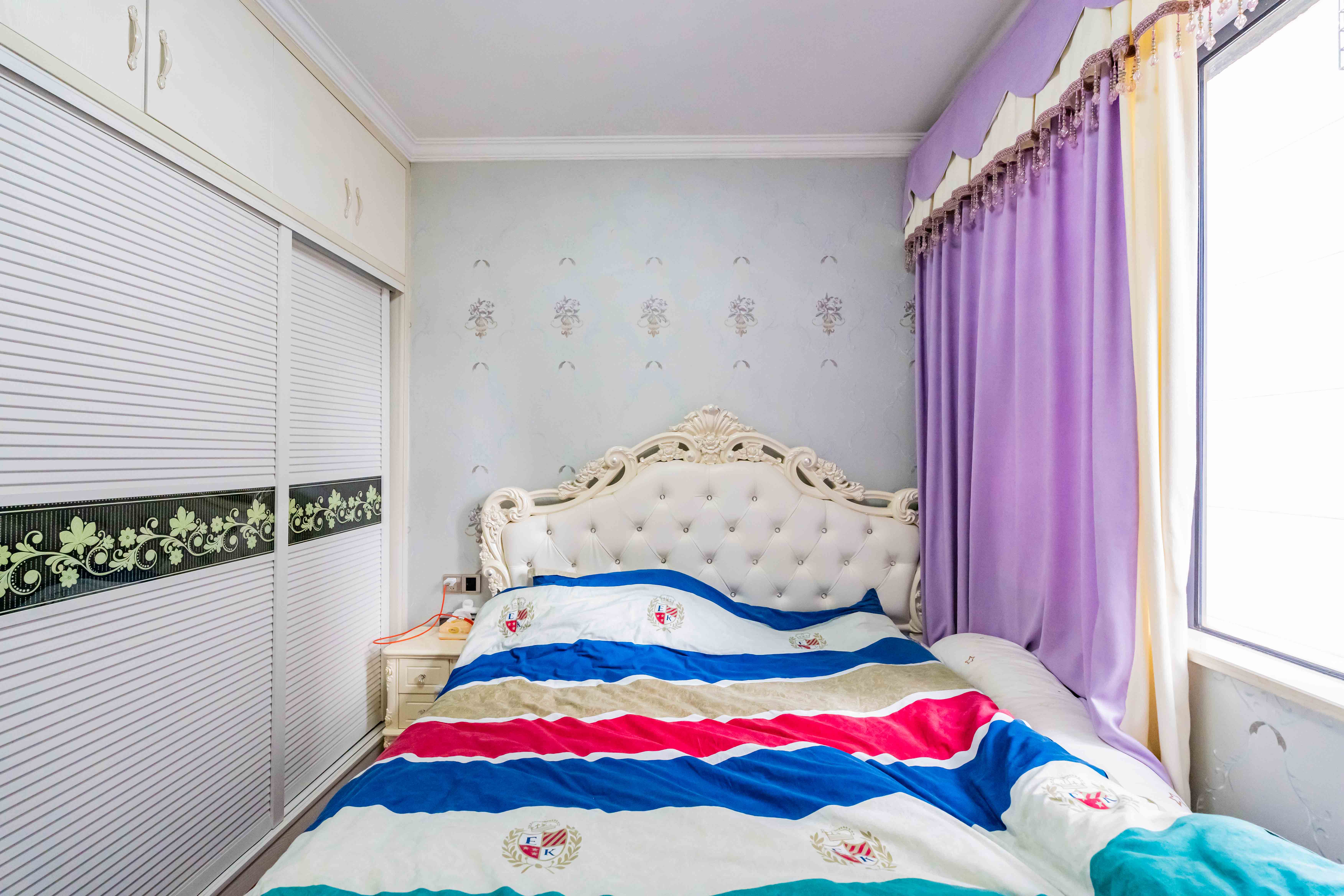 悦湖山  3室2厅1卫    68.0万 悦湖山  3室2厅1卫    68.0万卧室