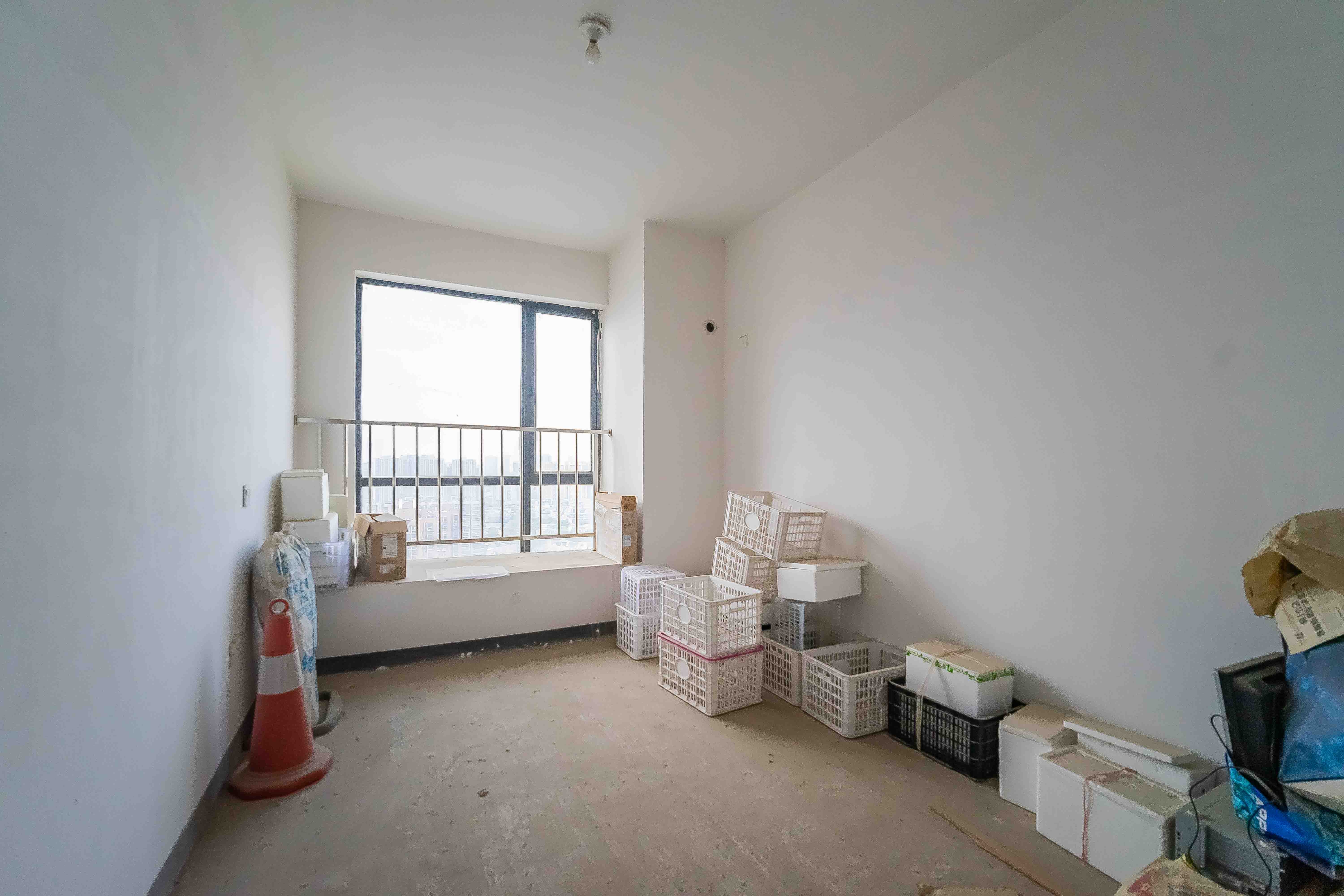 融科东南海  6室2厅2卫   295.00万其他