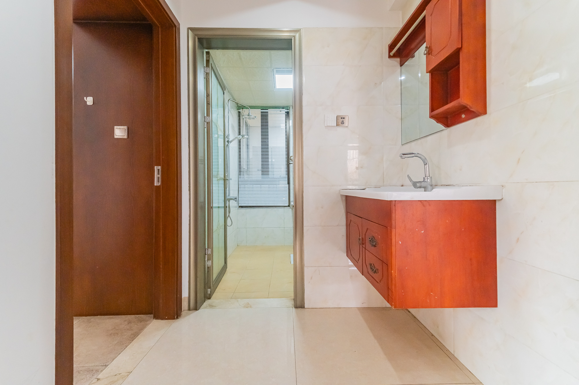 华润凤凰城三期  3室2厅1卫    78.8万卫生间