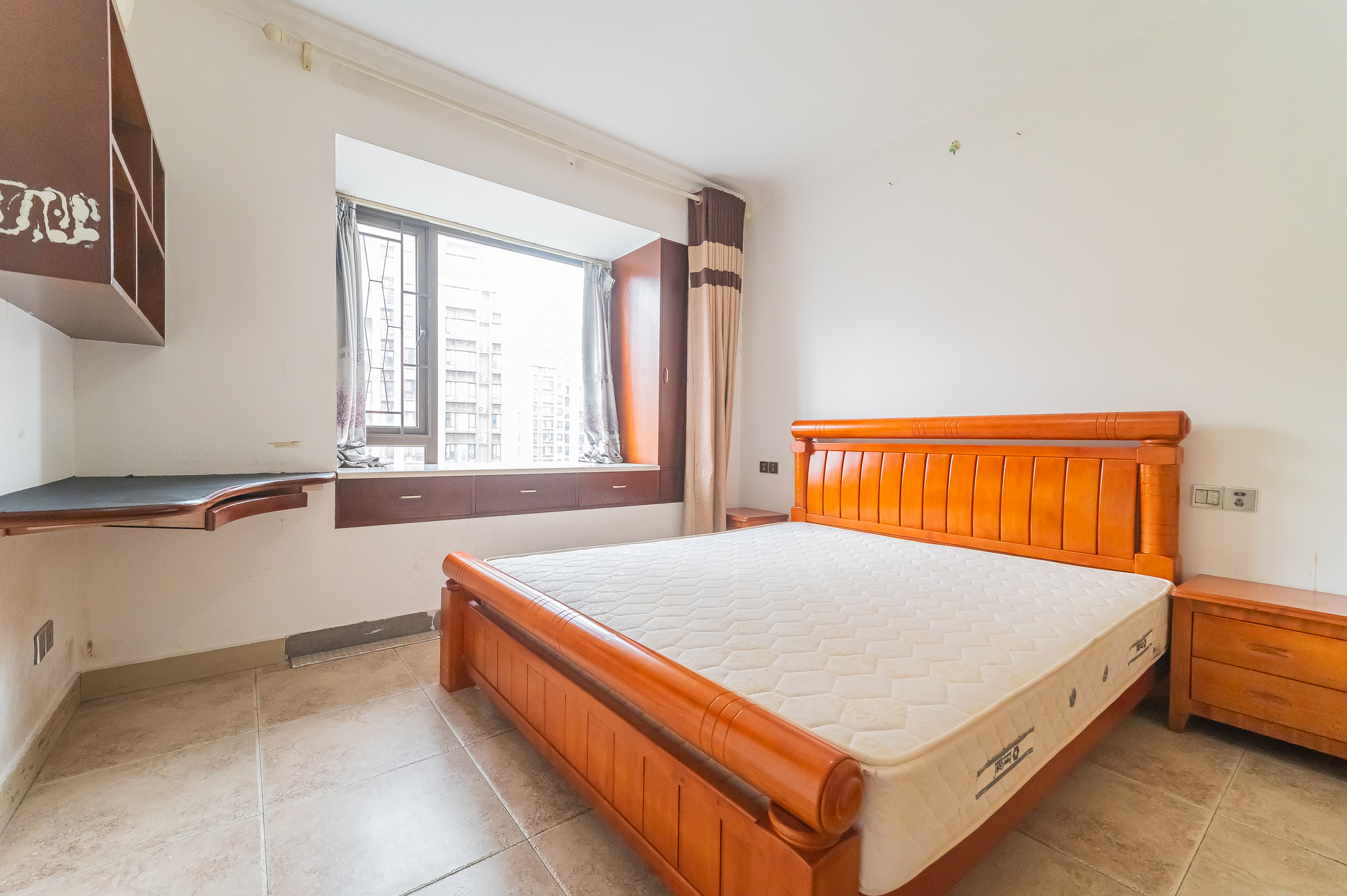 华润凤凰城三期  3室2厅1卫    78.8万卧室