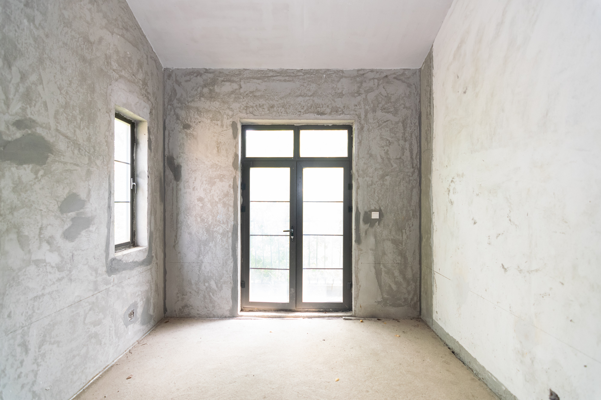 中粮北纬28°别墅  6室2厅5卫    750.0万 中粮北纬28°别墅  6室2厅5卫    750.0万卧室