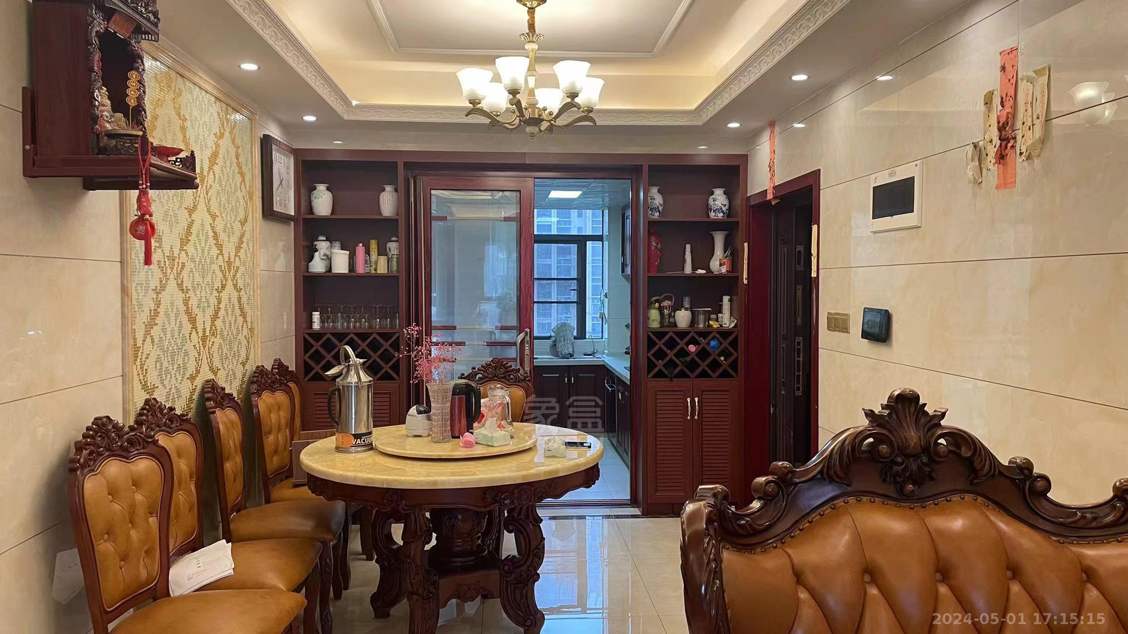 经世龙城 4室2厅2卫 3000.00元/月 经世龙城 4室2厅2卫 3000.00元/月室内图