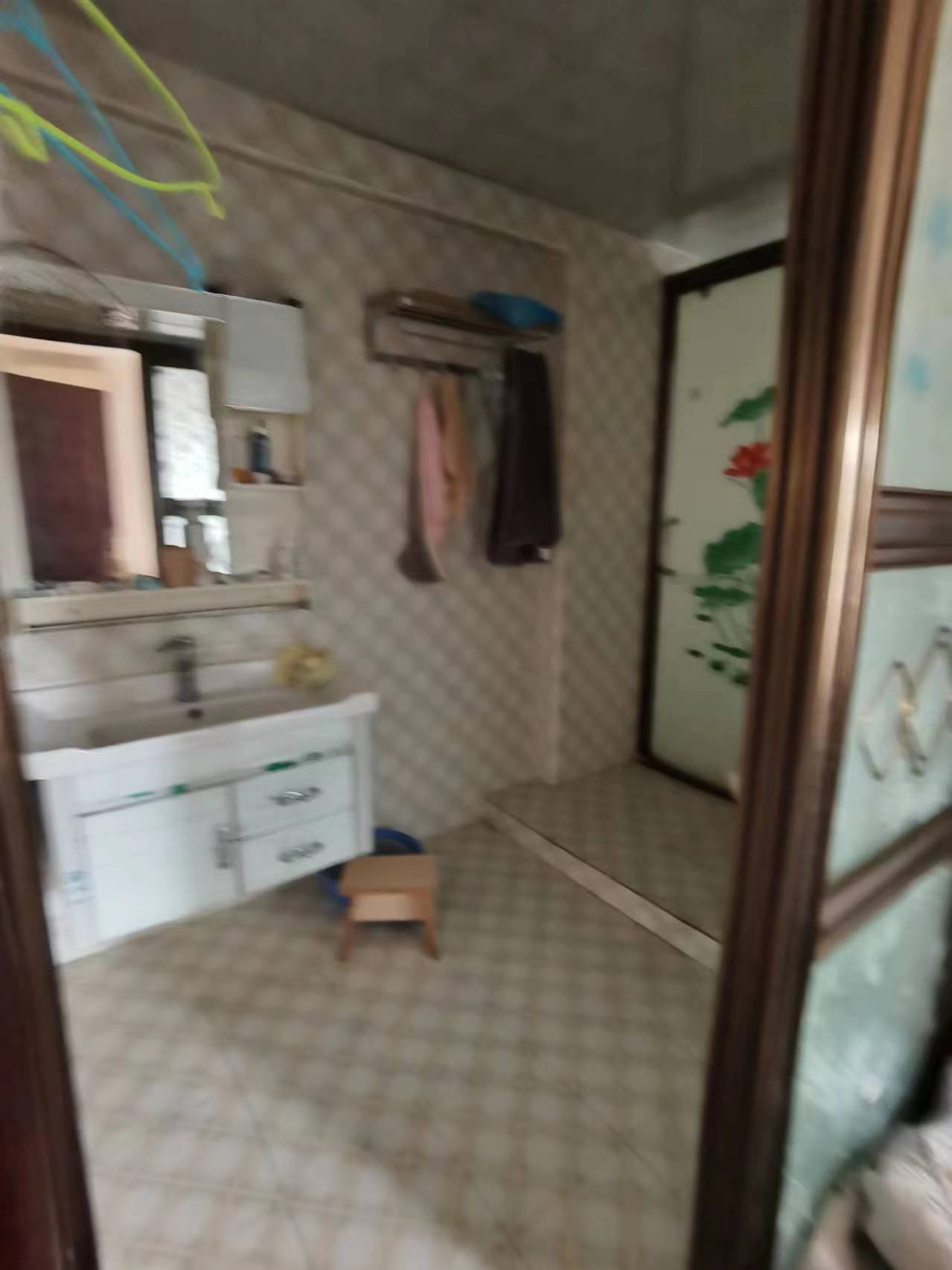 宇元万向城  3室2厅2卫   2100.00元/月室内图