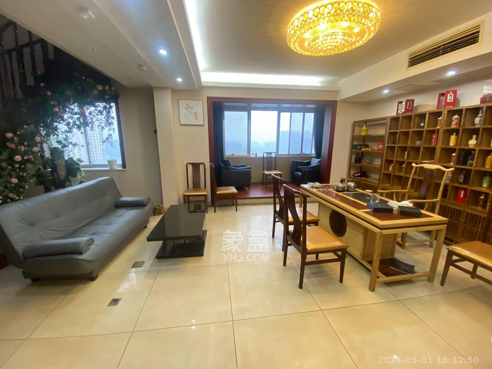 白沙湾嘉园  4室2厅2卫   7500.00元/月室内图1