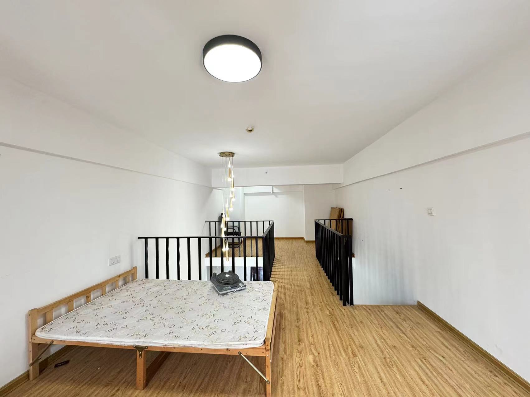 星美CCPARK.CC公寓  1室1厅1卫   1700.00元/月室内图