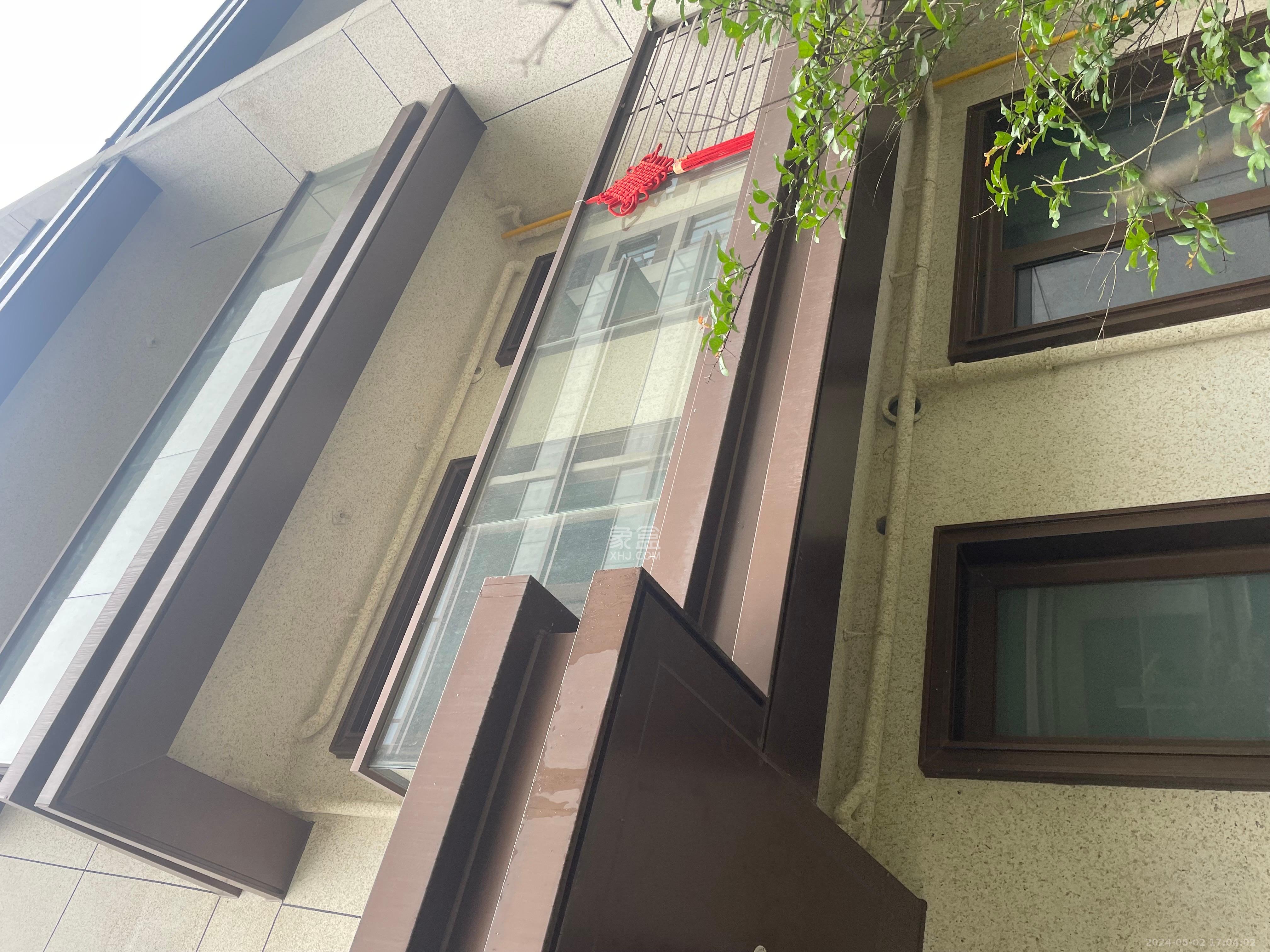 绿地麓湖郡  5室2厅3卫   6000.00元/月室内图