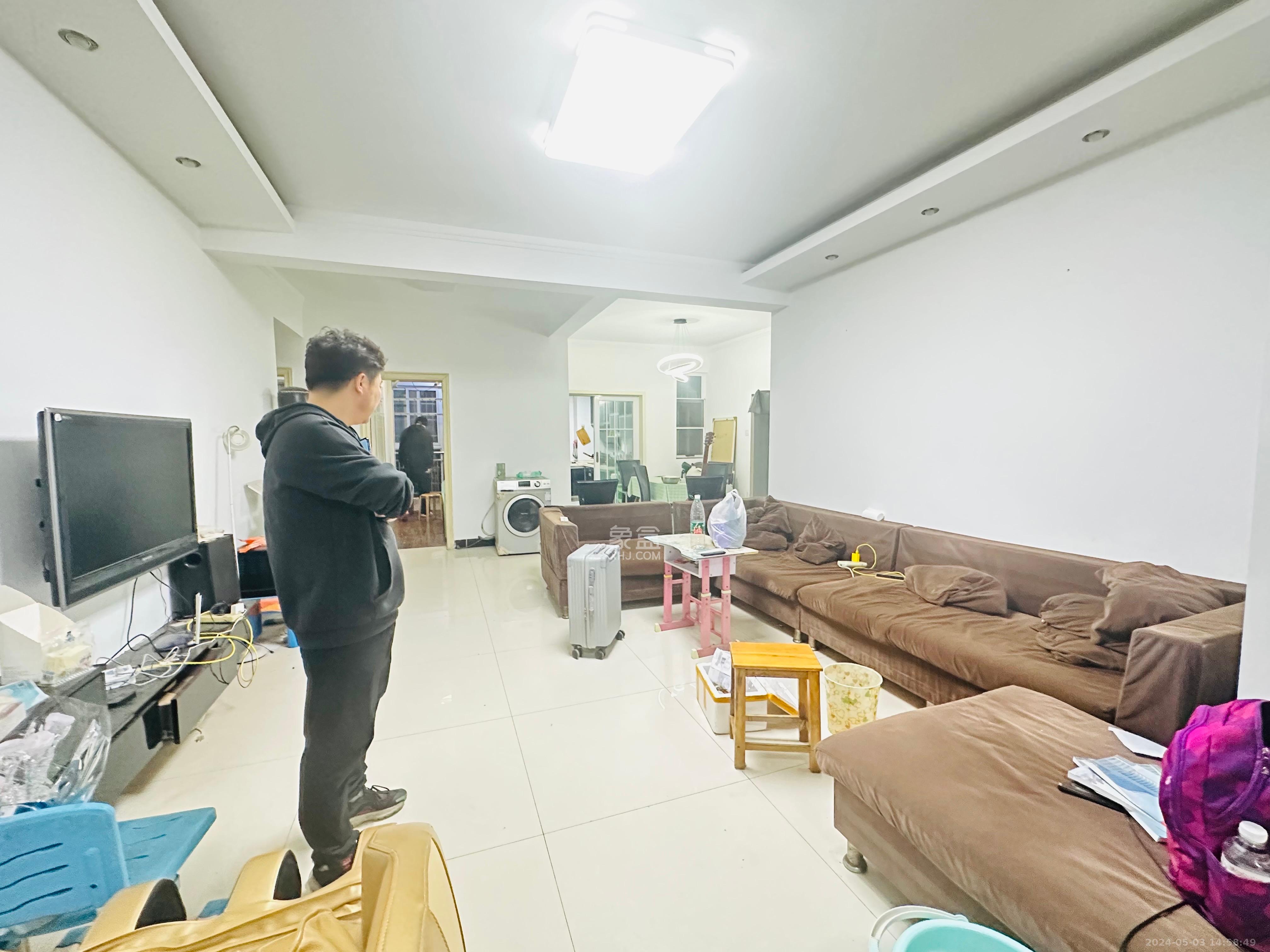 望麓锦园  3室2厅2卫   2200.00元/月室内图1