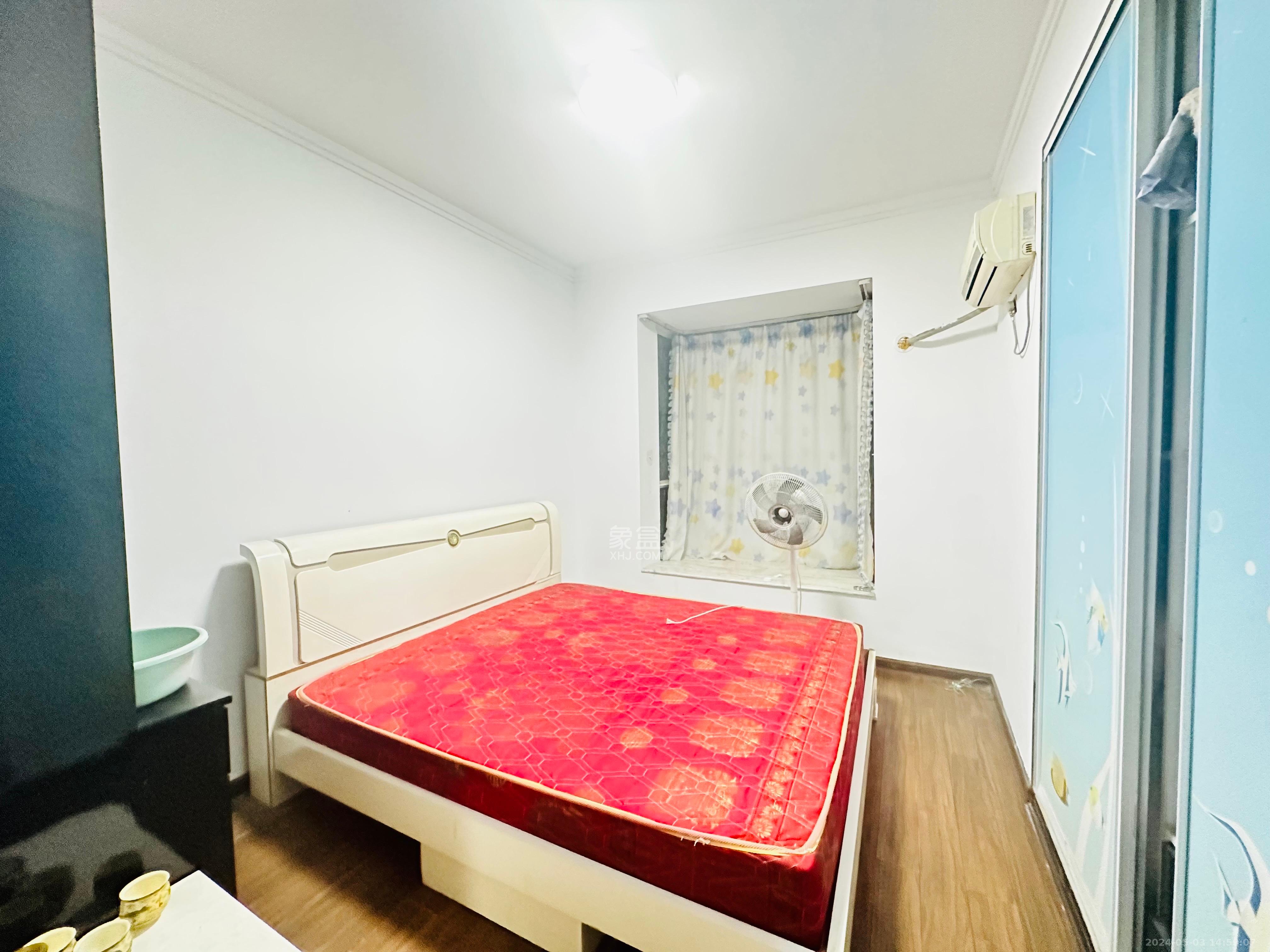 望麓锦园  3室2厅2卫   2200.00元/月室内图