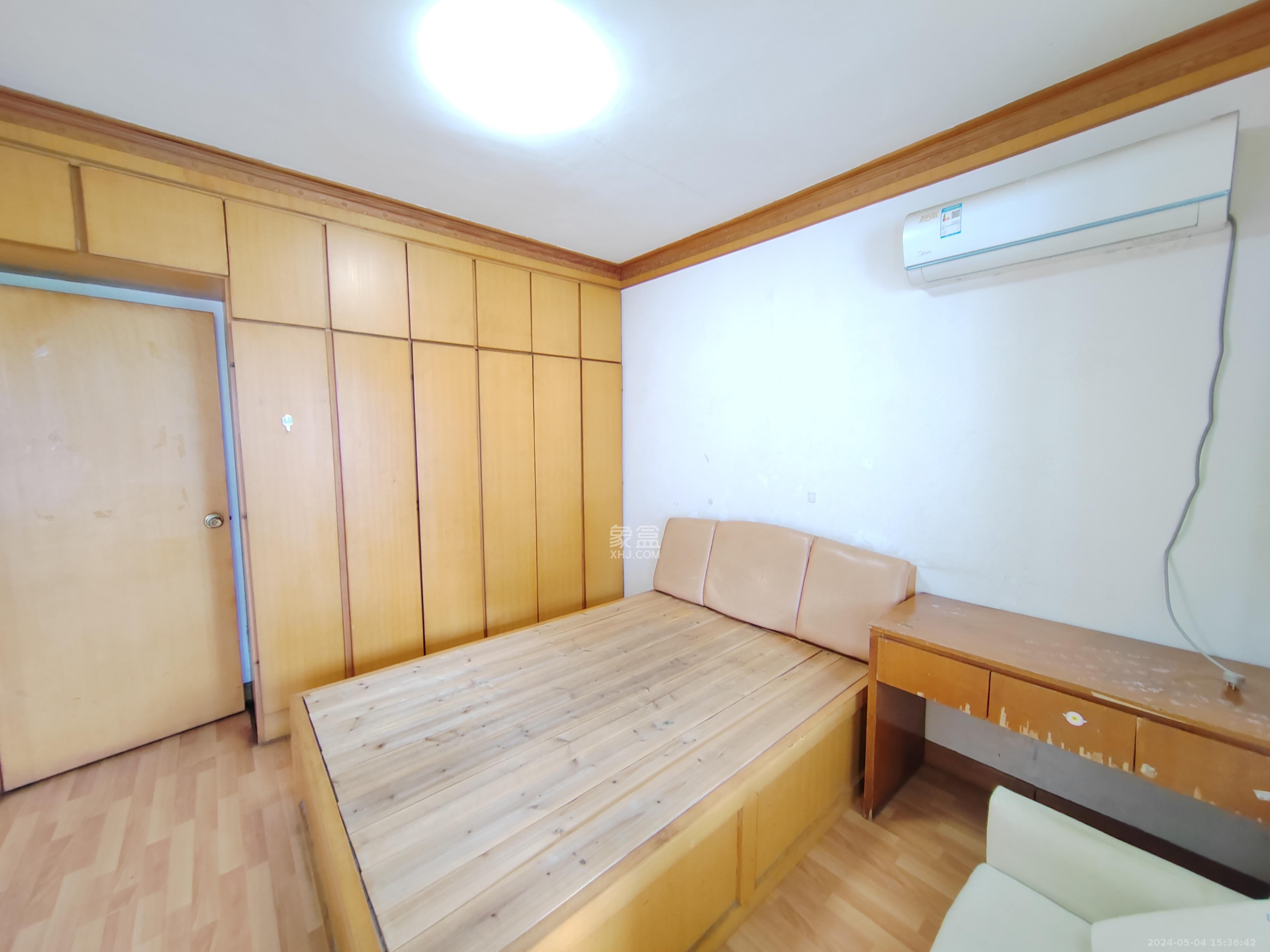 紫荊園社區(qū)新鐵路宿舍（長鐵下大垅）  2室1廳1衛(wèi)   1500.00元/月室內(nèi)圖
