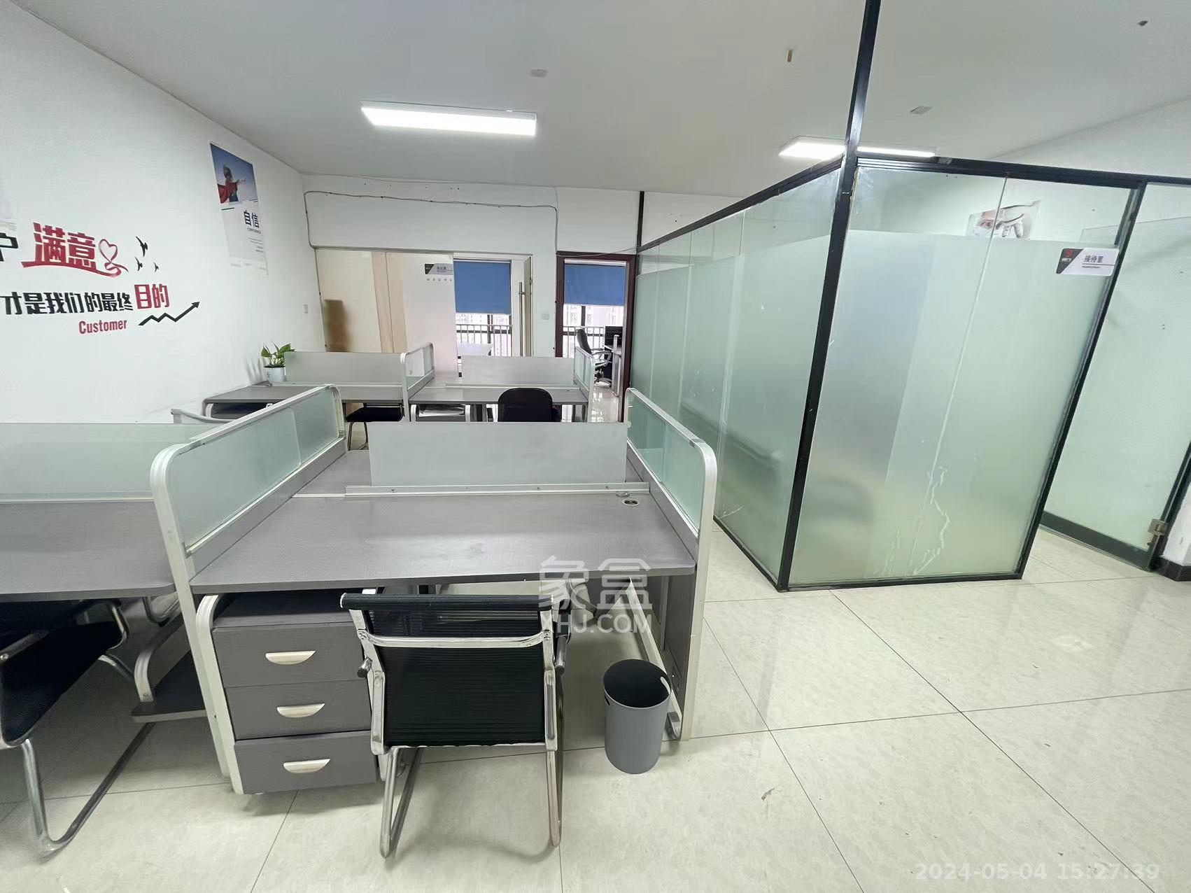 和庄 3室2厅1卫 2300.0元/月 和庄 3室2厅1卫 2300.0元/月室内图