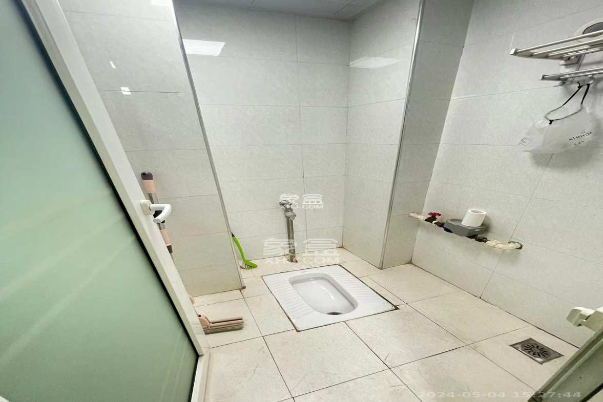 和庄 3室2厅1卫 2300.0元/月 和庄 3室2厅1卫 2300.0元/月室内图