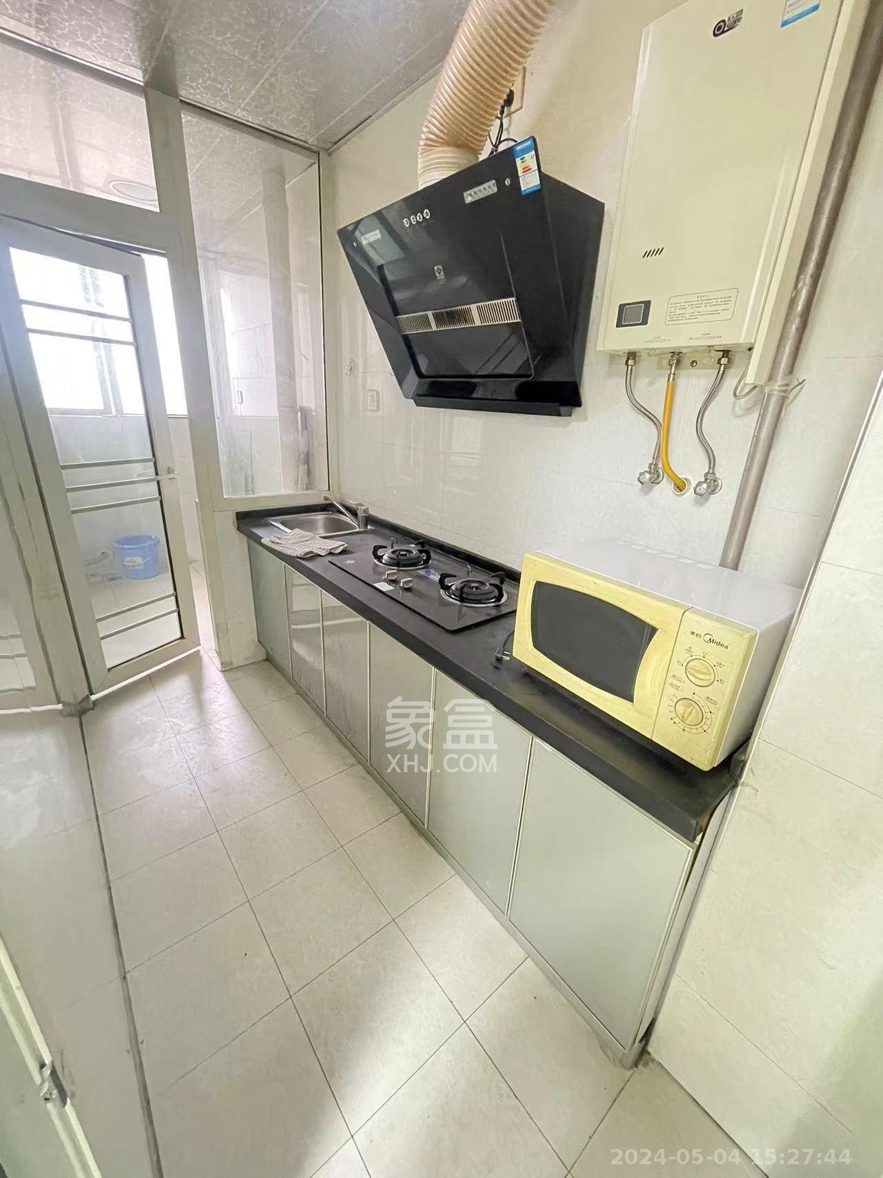 和庄  3室2厅1卫    2300.0元/月室内图