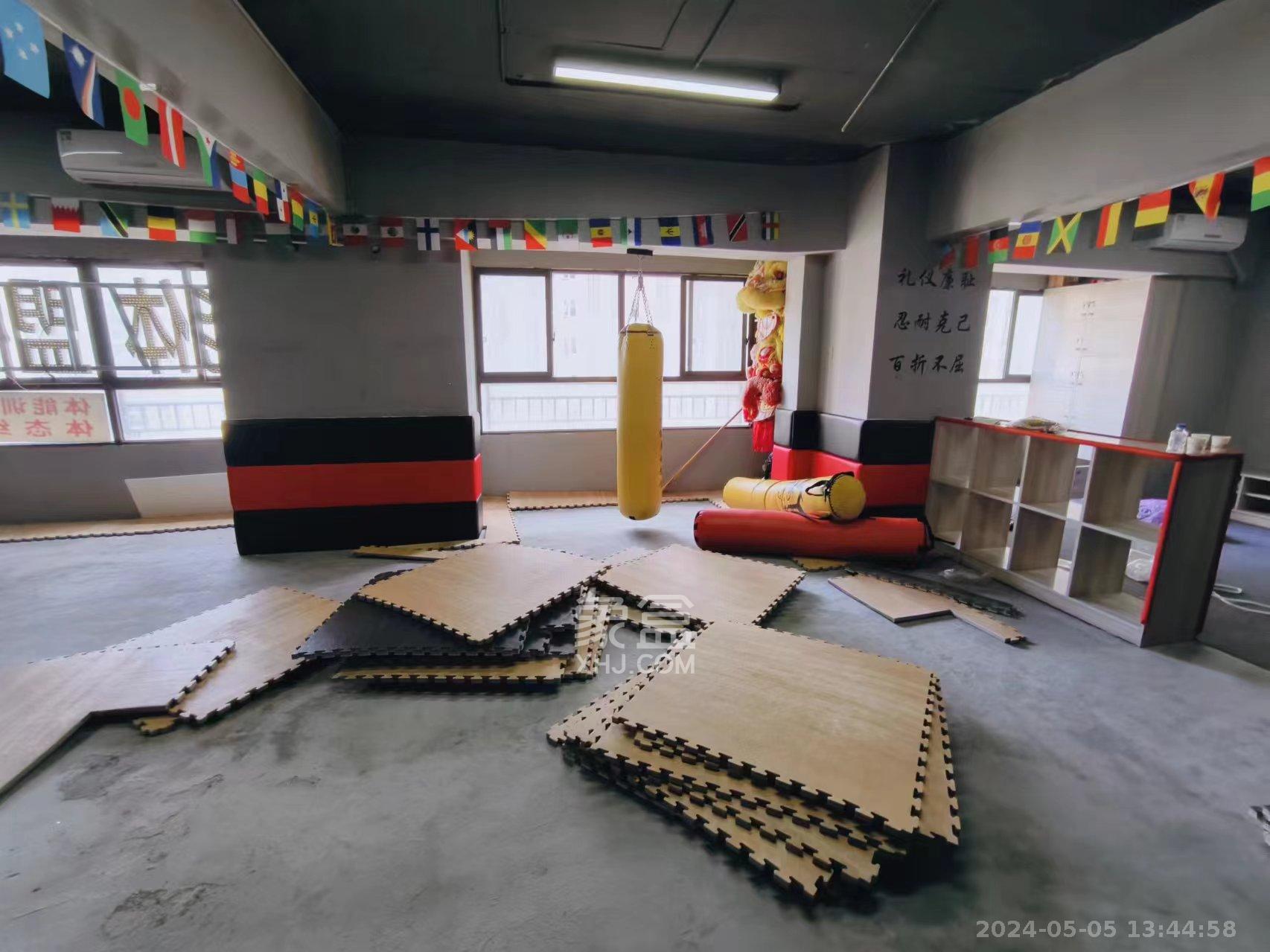 当代滨江MOMA 1室1厅1卫 6500.0元/月 当代滨江MOMA 1室1厅1卫 6500.0元/月室内图