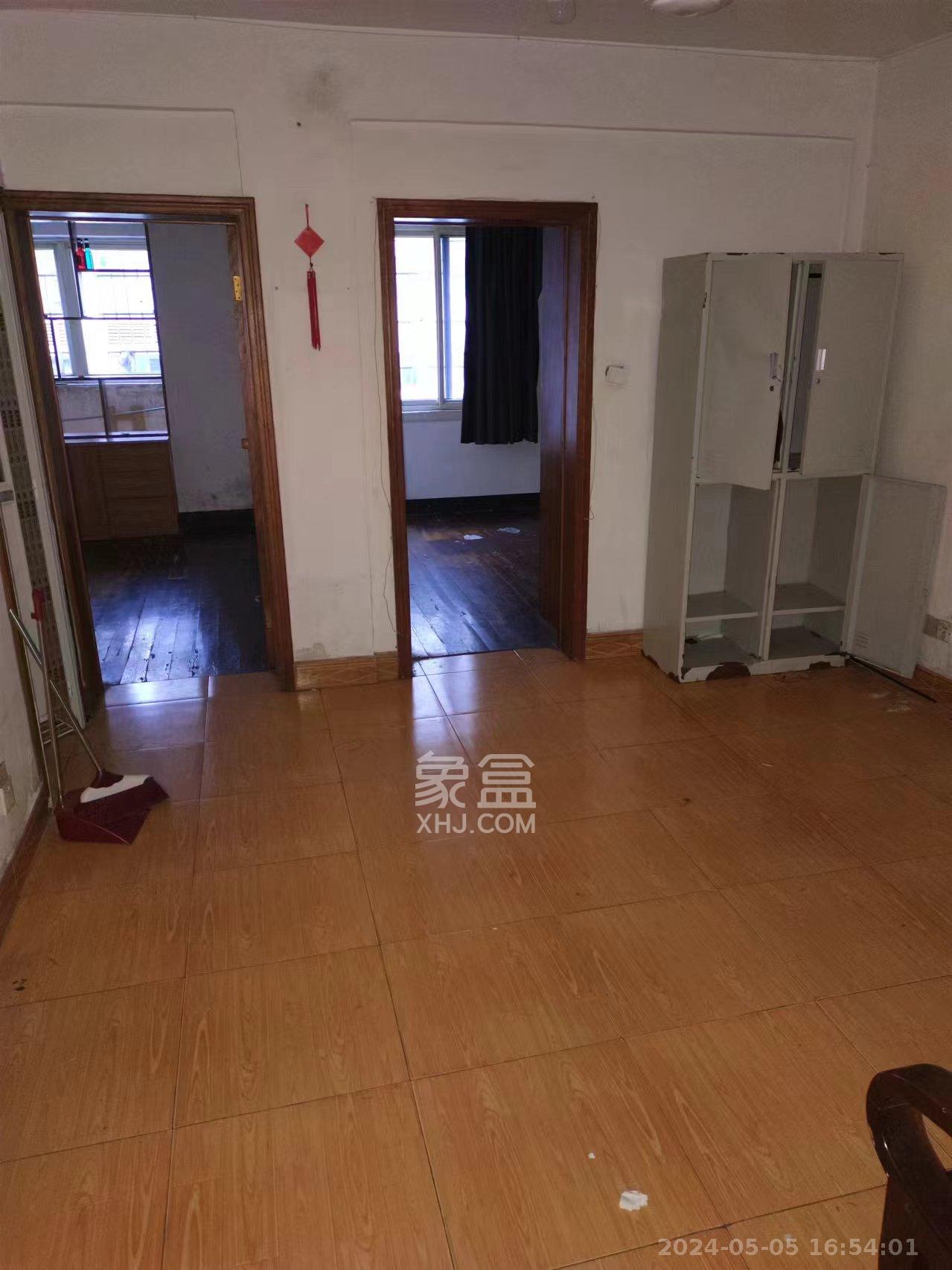 新世界商贸城  2室1厅1卫   1800.00元/月小区图