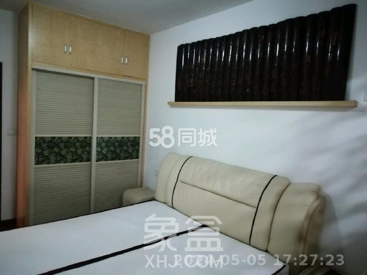 世景华庭  3室2厅2卫   1800.00元/月室内图