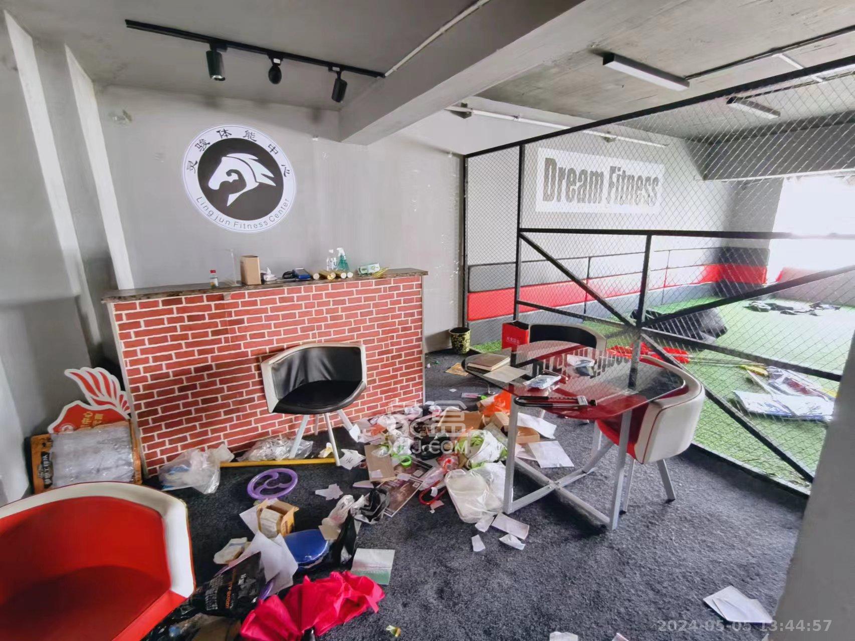 当代滨江MOMA 1室1厅1卫 6500.0元/月 当代滨江MOMA 1室1厅1卫 6500.0元/月室内图