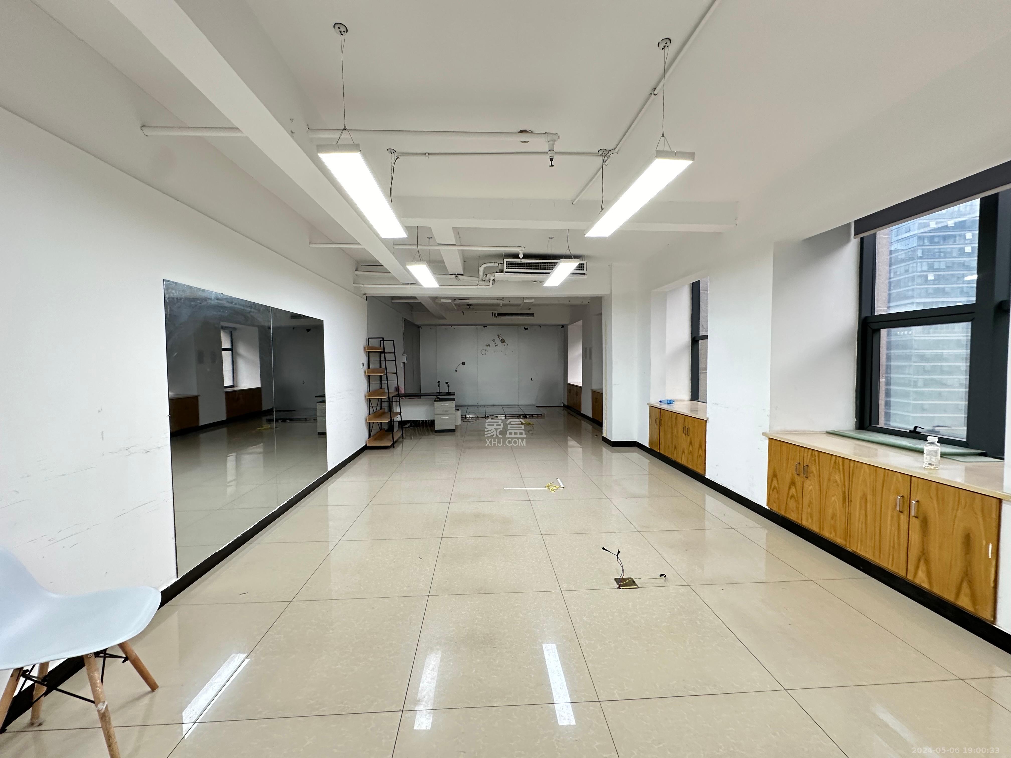 蓝湾国际广场  1室1厅1卫   24000.00元/月室内图