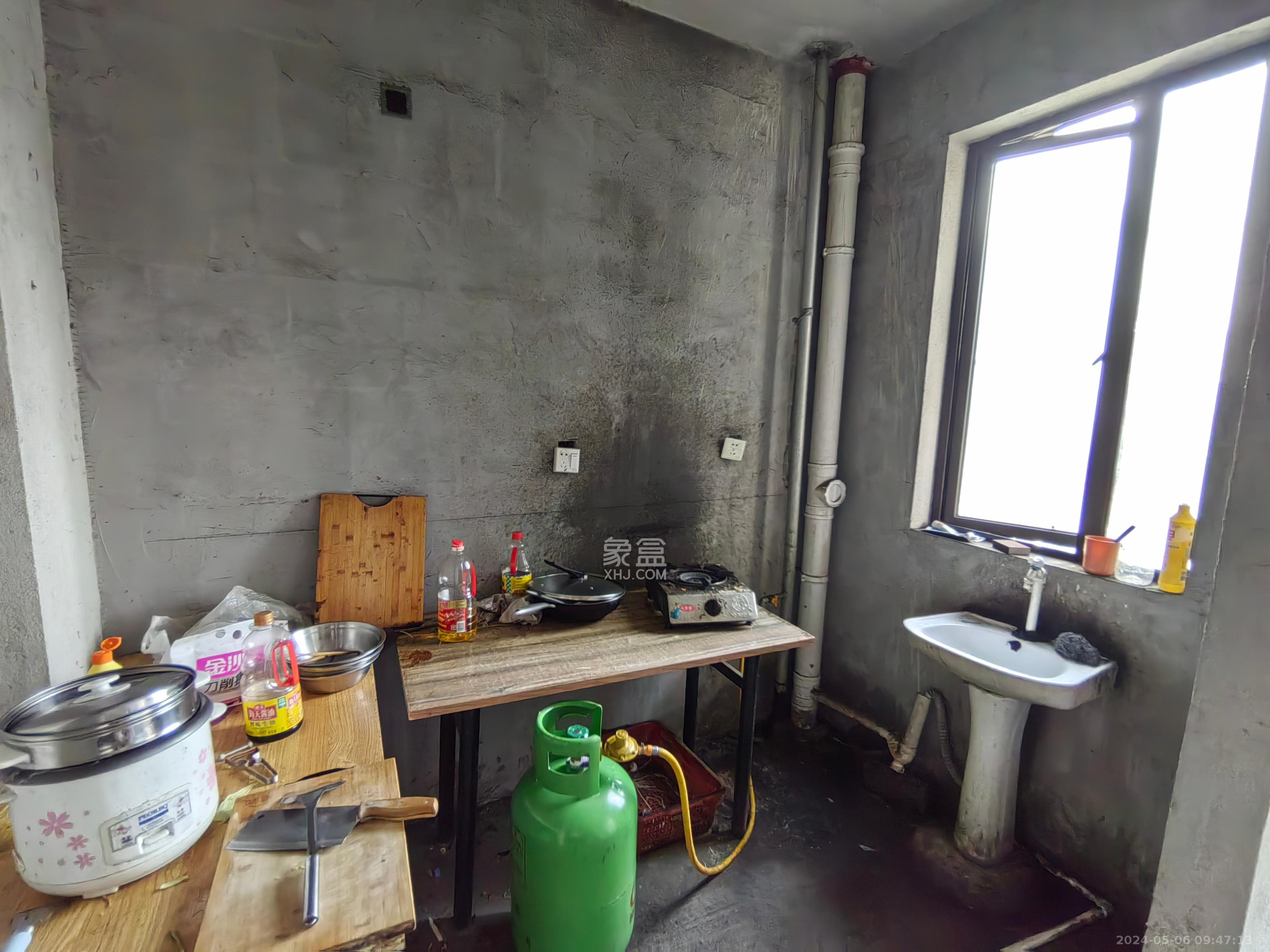 中国铁建梅溪青秀二期  4室2厅2卫   2400.00元/月室内图