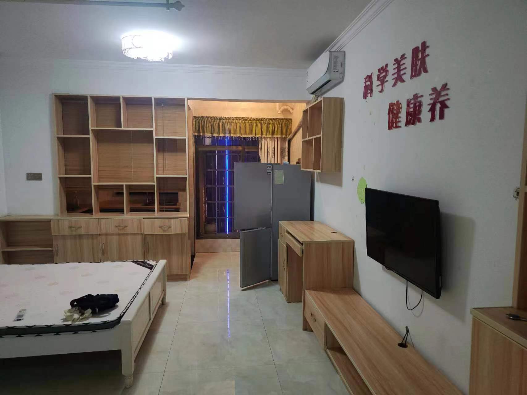 盛世时代广场  1室1厅1卫   1100.00元/月室内图