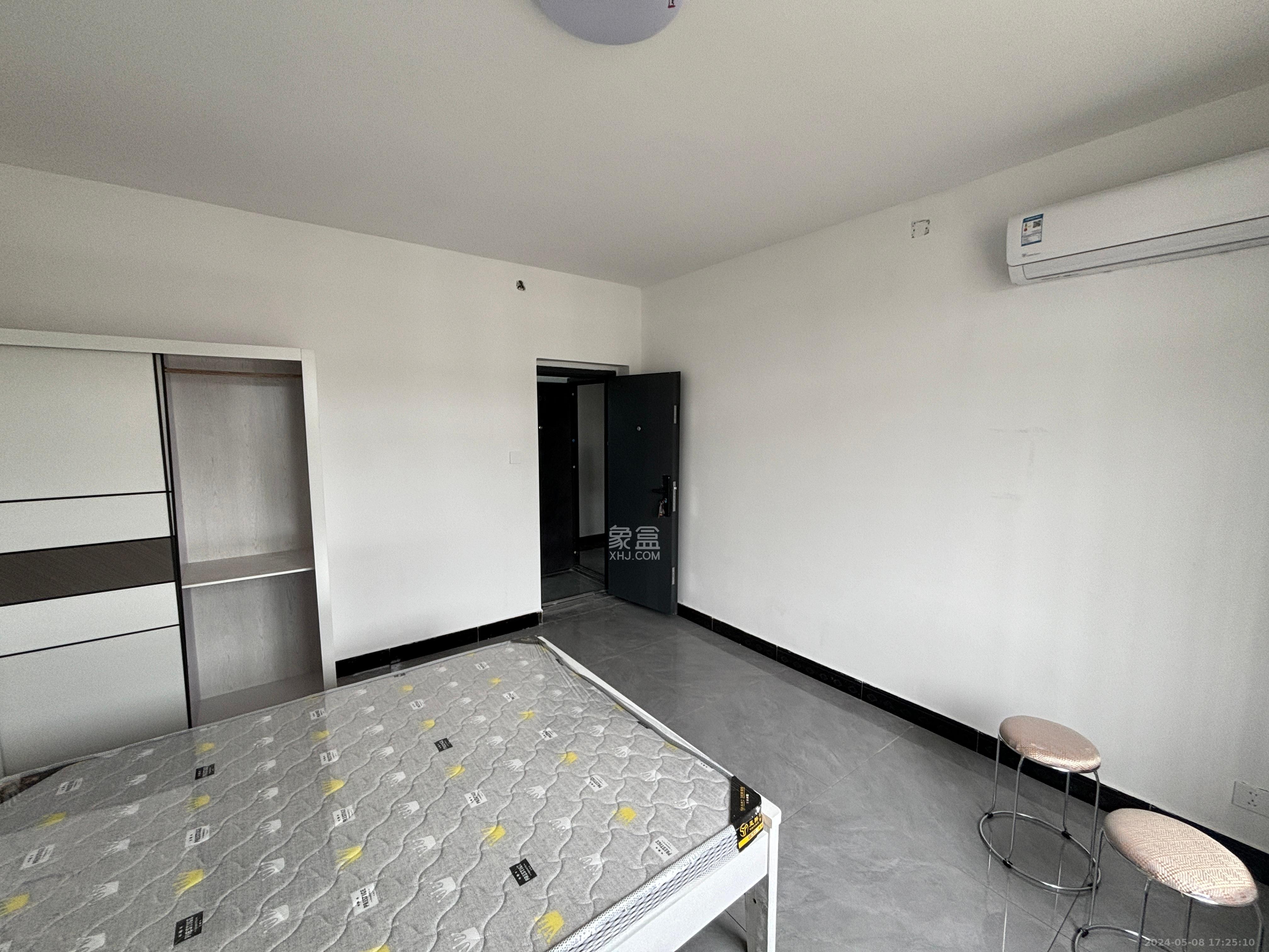 泉塘小区  1室1厅1卫   850.00元/月室内图