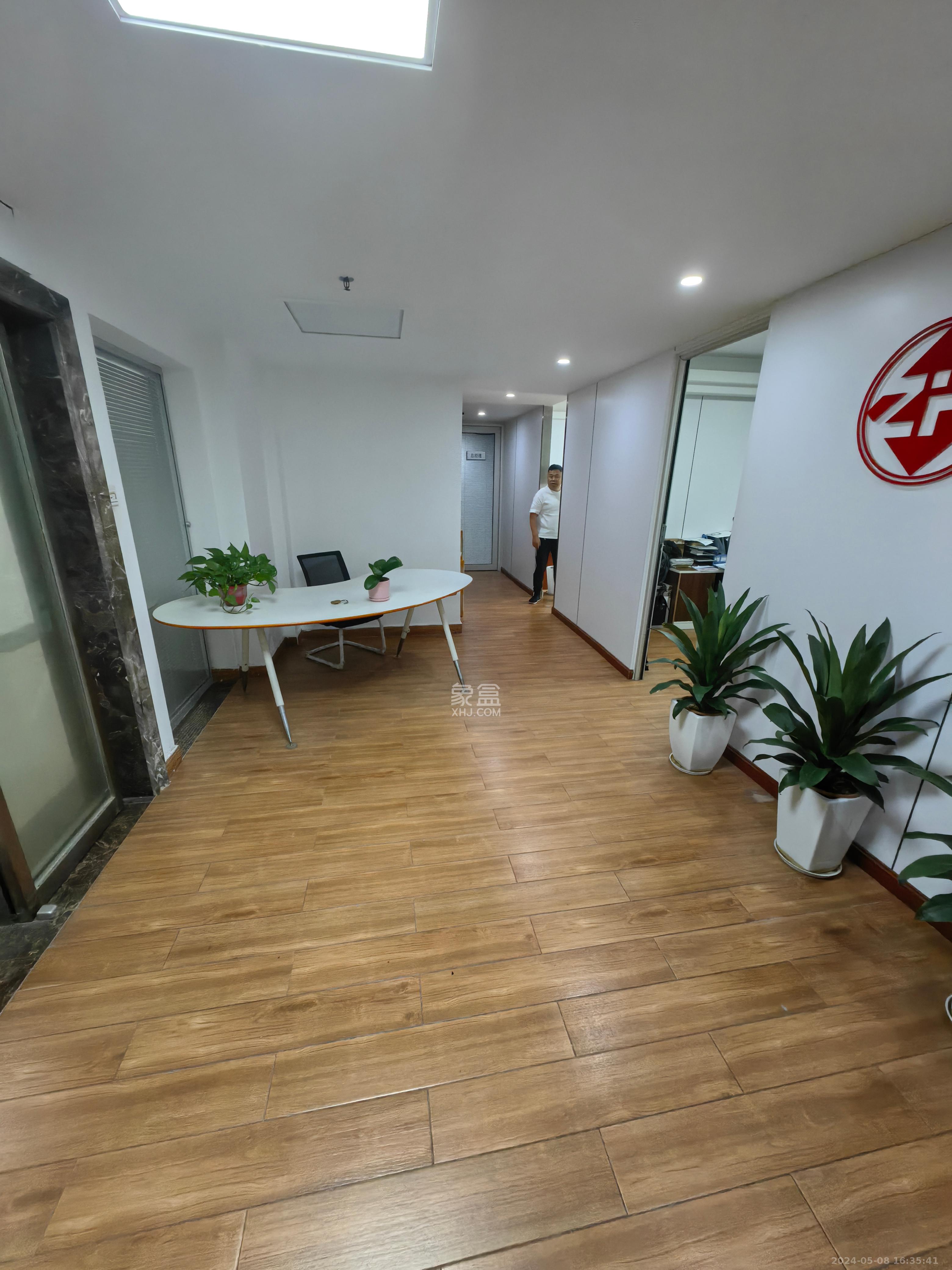 中建芙蓉工社  1室1厅1卫   13000.00元/月室内图