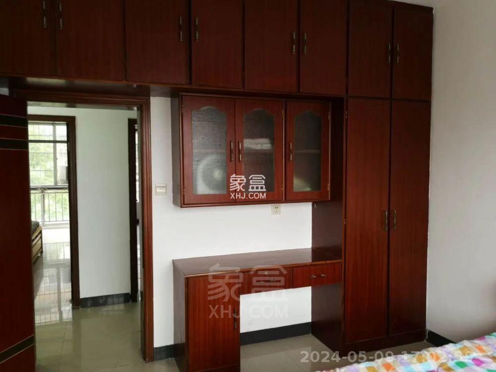 天泰花园（就是天泰小区）  3室2厅2卫   1300.00元/月室内图