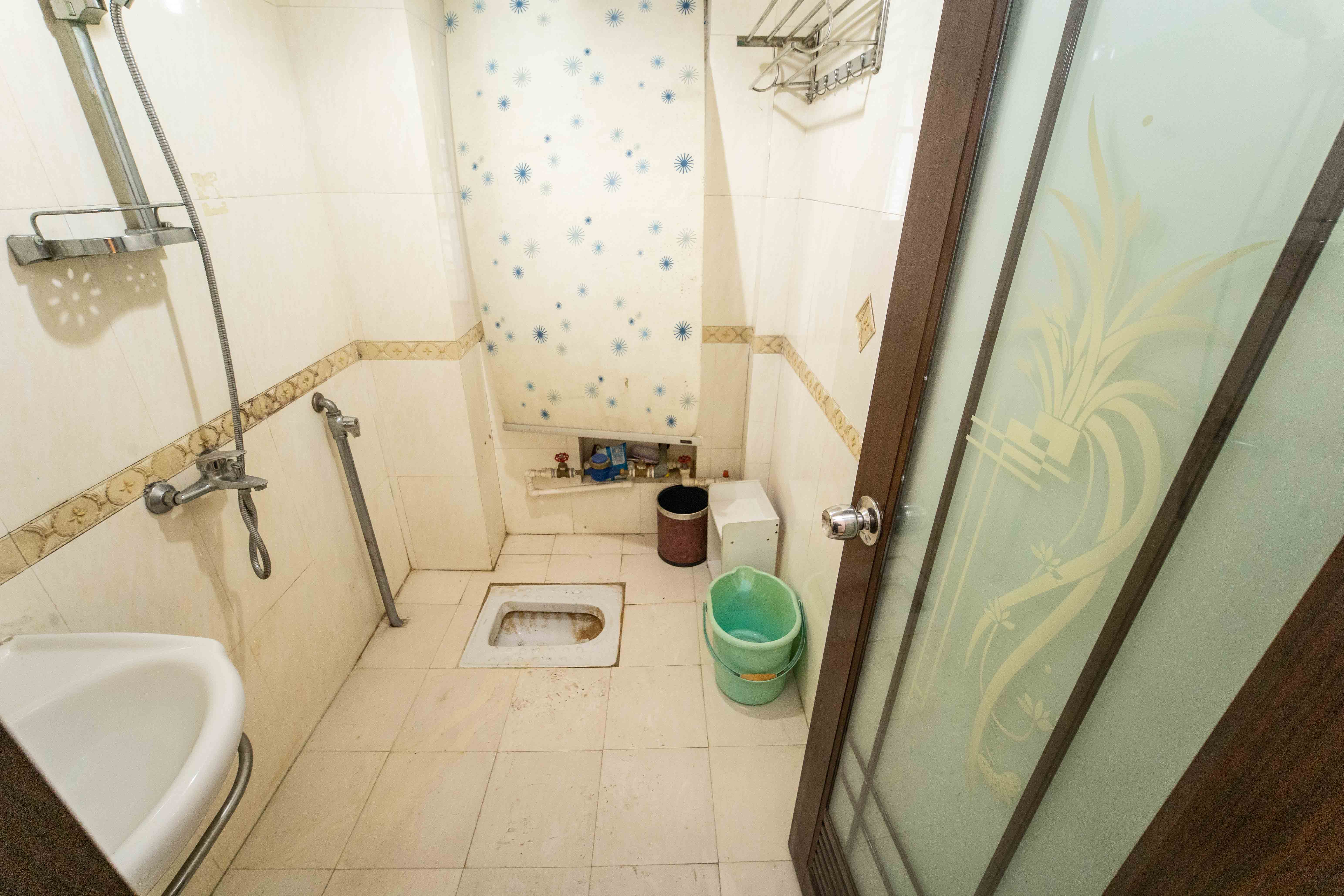 新桥小区  3室2厅1卫    67.0万 新桥小区  3室2厅1卫    67.0万卫生间