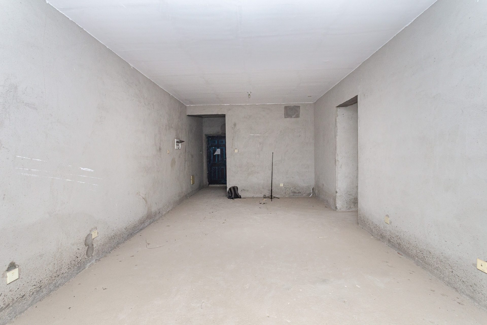 勤诚达新界 3室1厅1卫 74.5万 勤诚达新界 3室1厅1卫 74.5万客厅