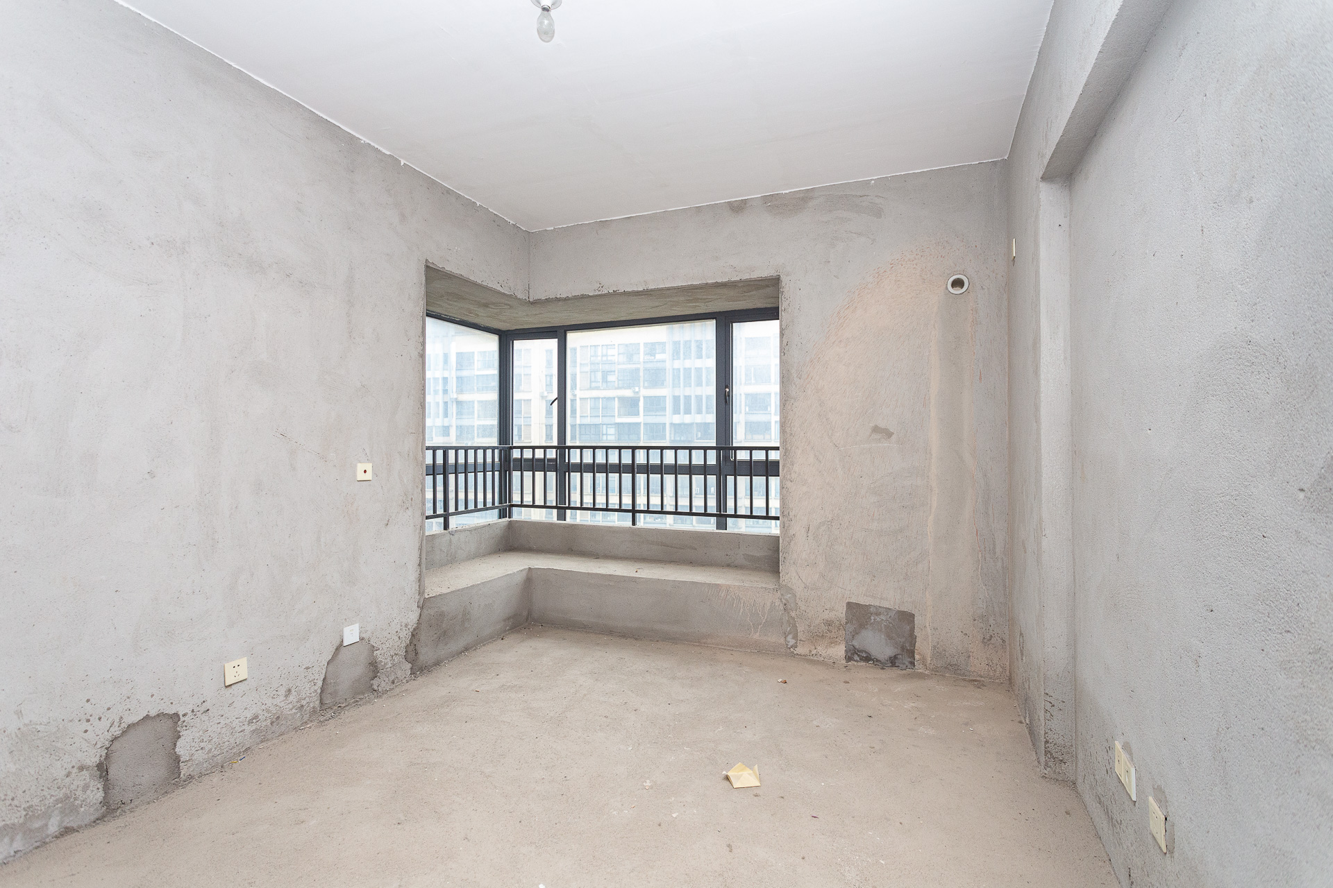 勤诚达新界 3室1厅1卫 74.5万 勤诚达新界 3室1厅1卫 74.5万卧室