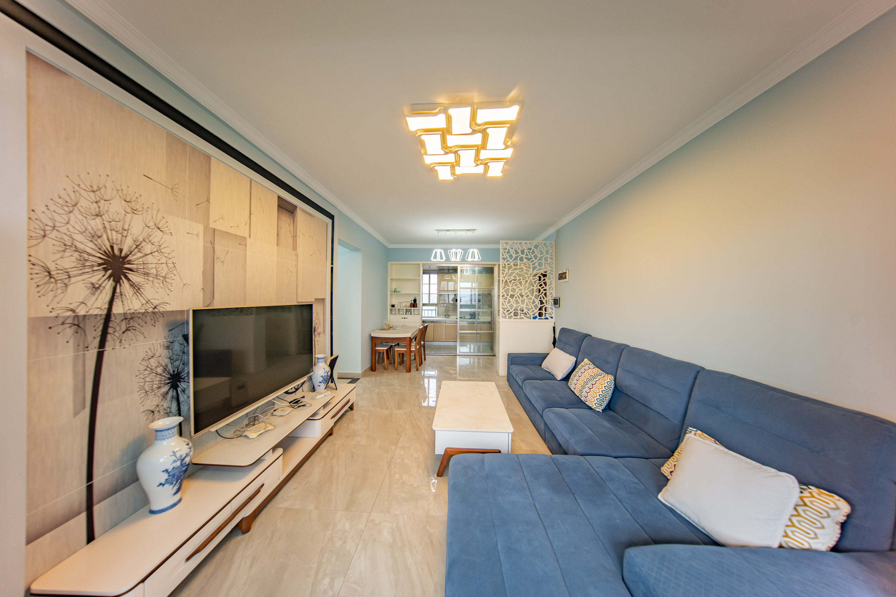 江山帝景雅典  3室2厅2卫    105.0万 江山帝景雅典  3室2厅2卫    105.0万客厅