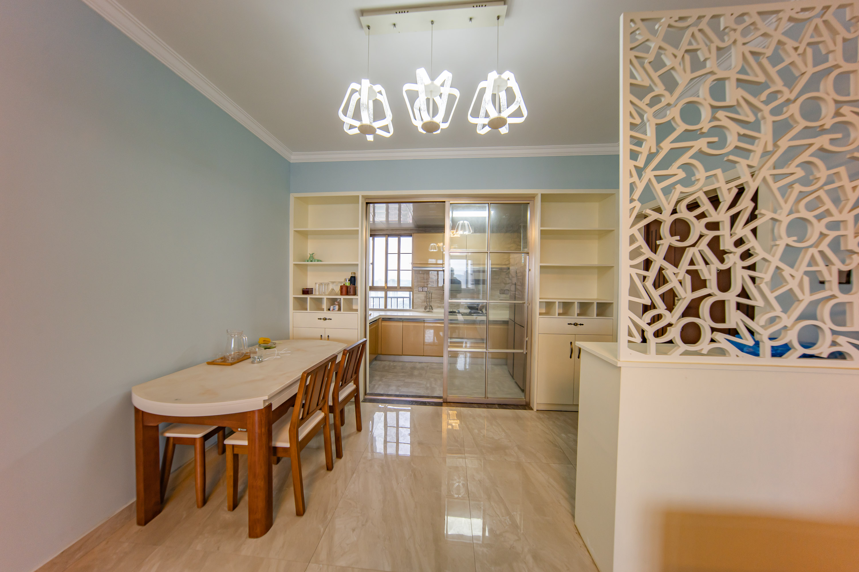 江山帝景雅典  3室2厅2卫    105.0万 江山帝景雅典  3室2厅2卫    105.0万客厅