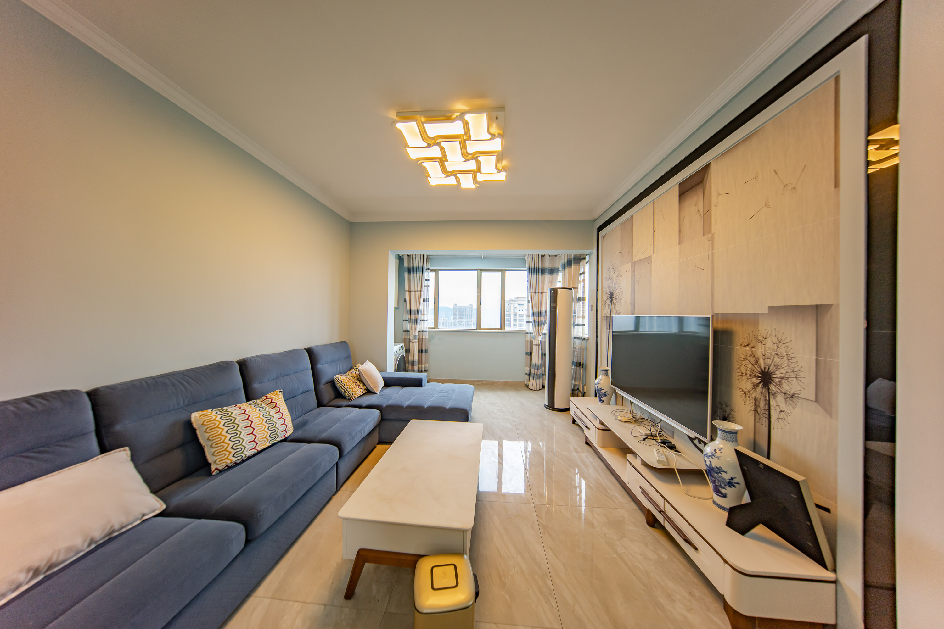 江山帝景雅典  3室2厅2卫    105.0万 江山帝景雅典  3室2厅2卫    105.0万客厅