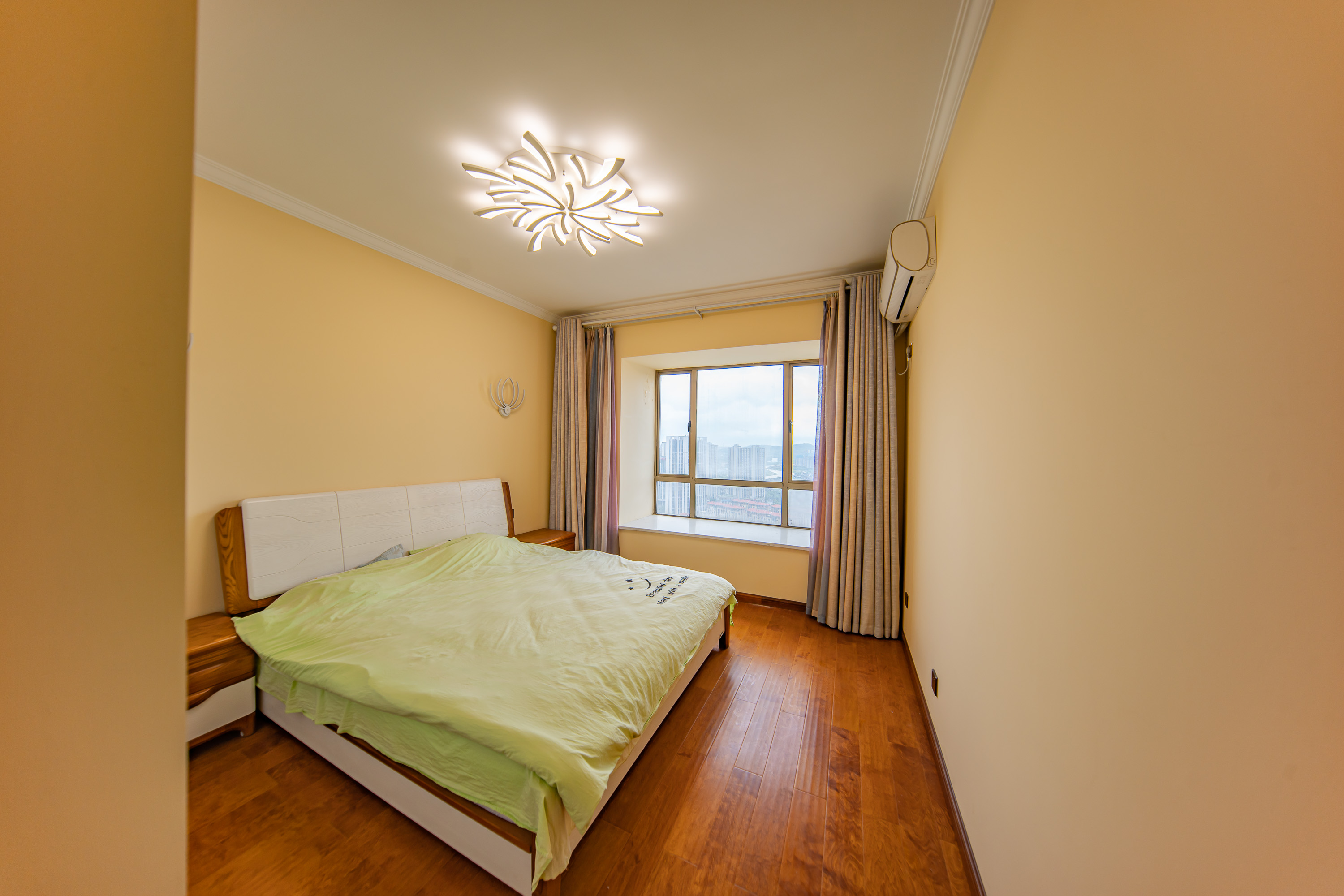 江山帝景雅典  3室2厅2卫    105.0万 江山帝景雅典  3室2厅2卫    105.0万卧室