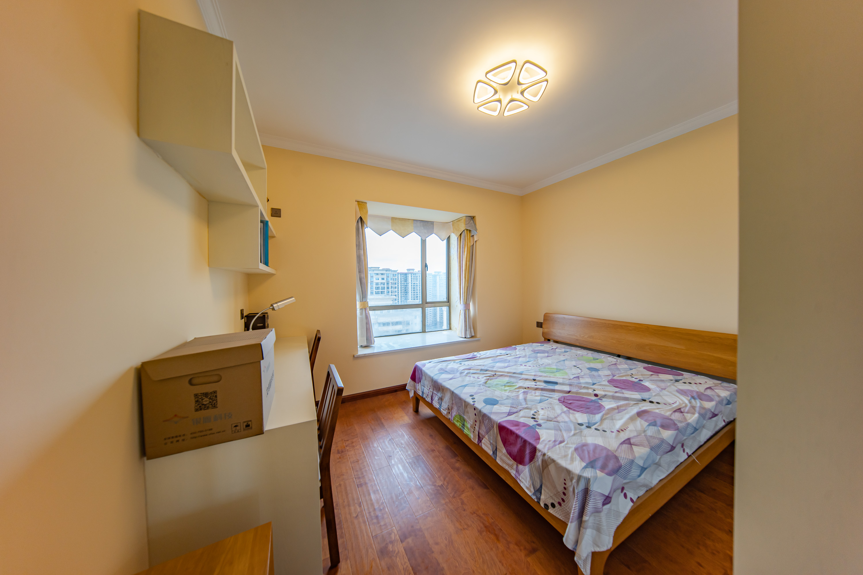 江山帝景雅典  3室2厅2卫    105.0万 江山帝景雅典  3室2厅2卫    105.0万卧室