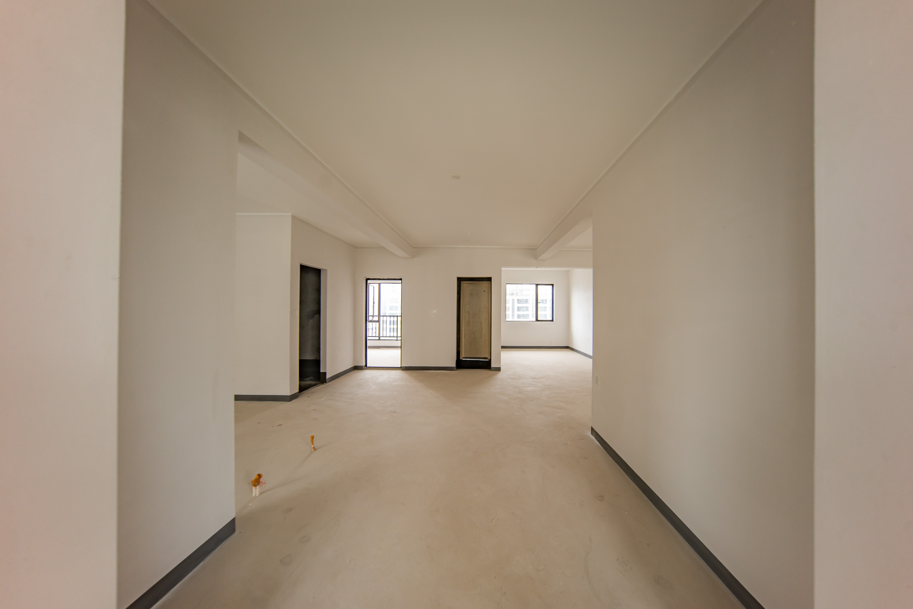 建投象山国际  3室2厅2卫   202.00万卧室