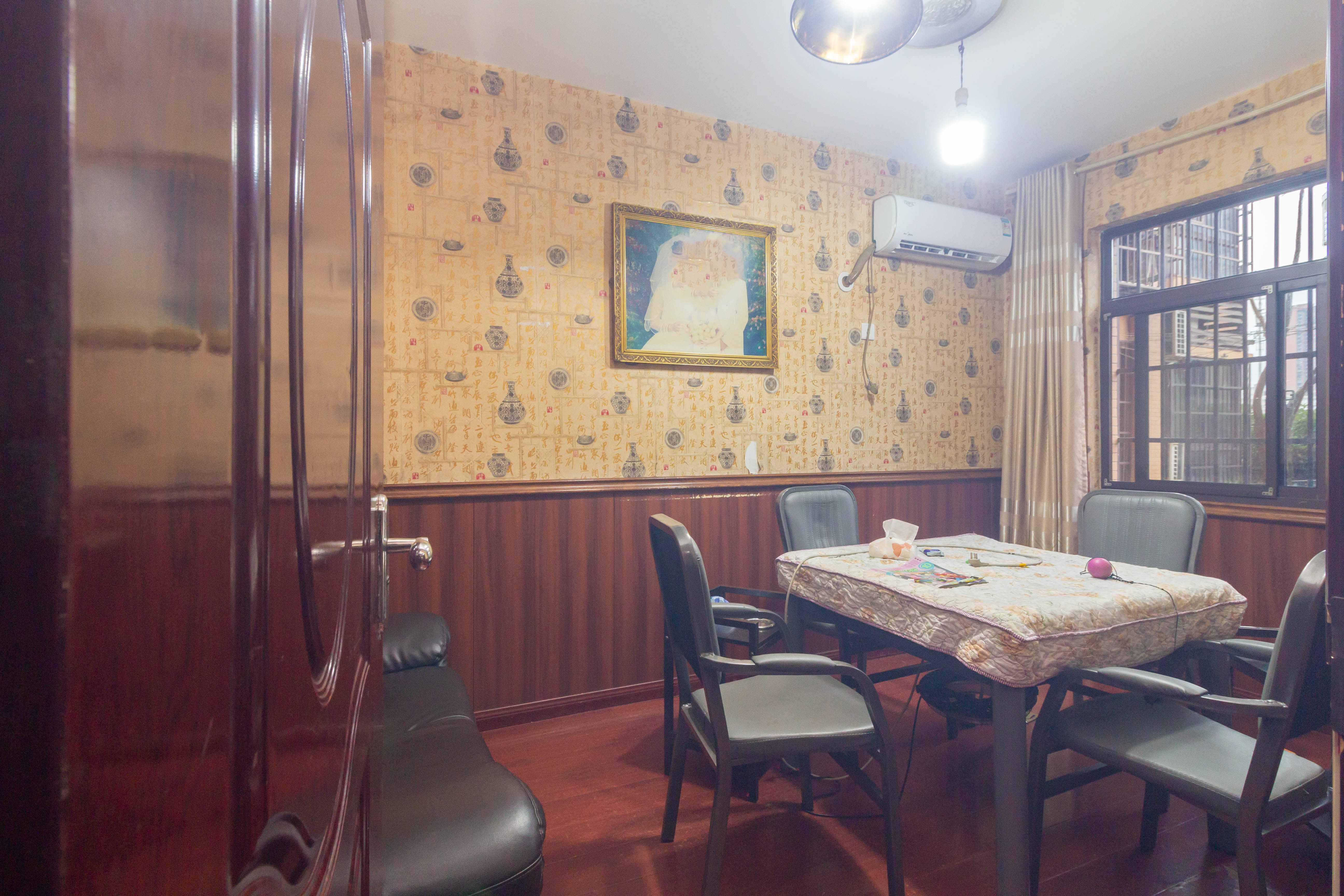 三景华御 3室2厅2卫 76.9万 三景华御 3室2厅2卫 76.9万卧室