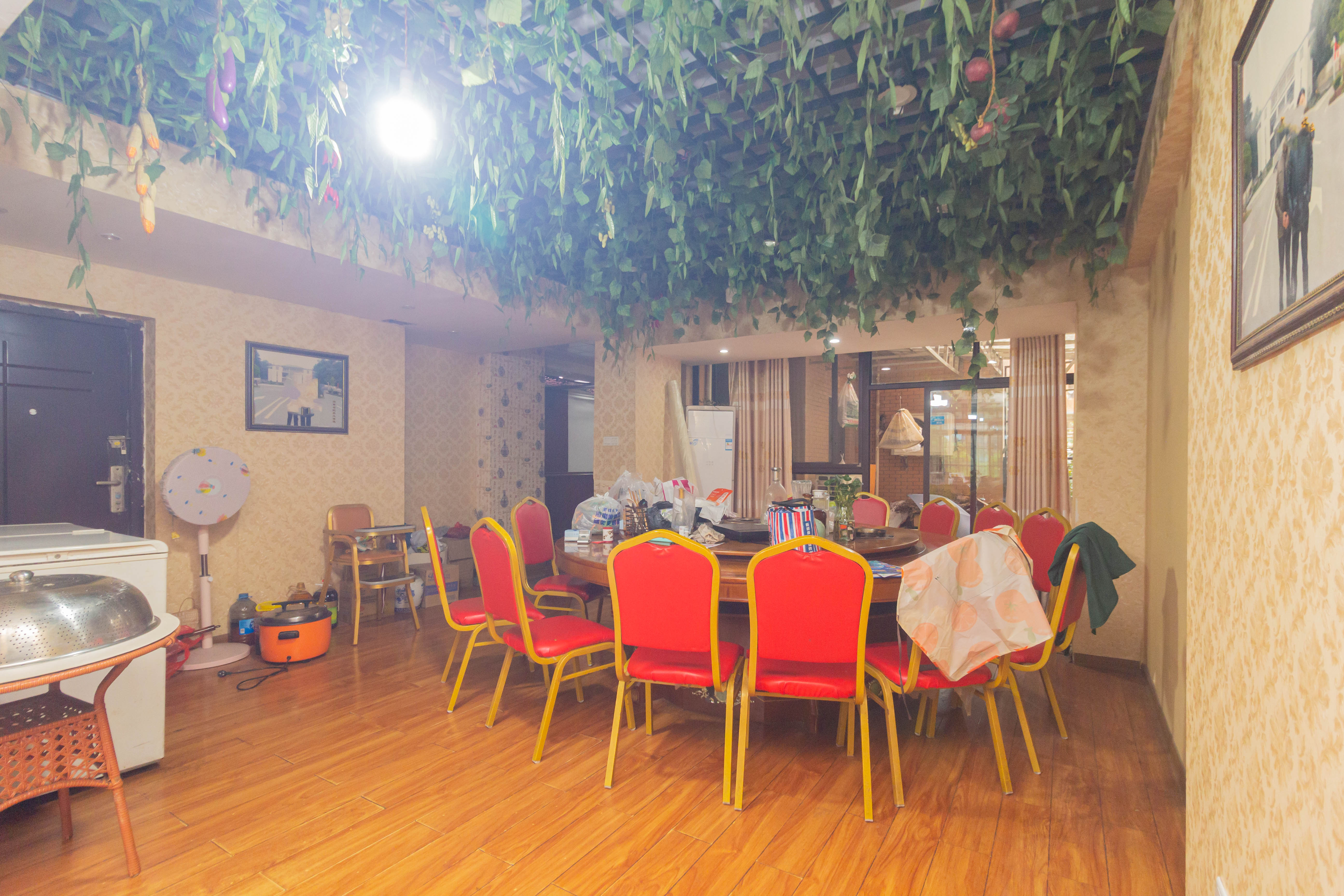 三景华御  3室2厅2卫    84.9万 三景华御  3室2厅2卫    84.9万客厅