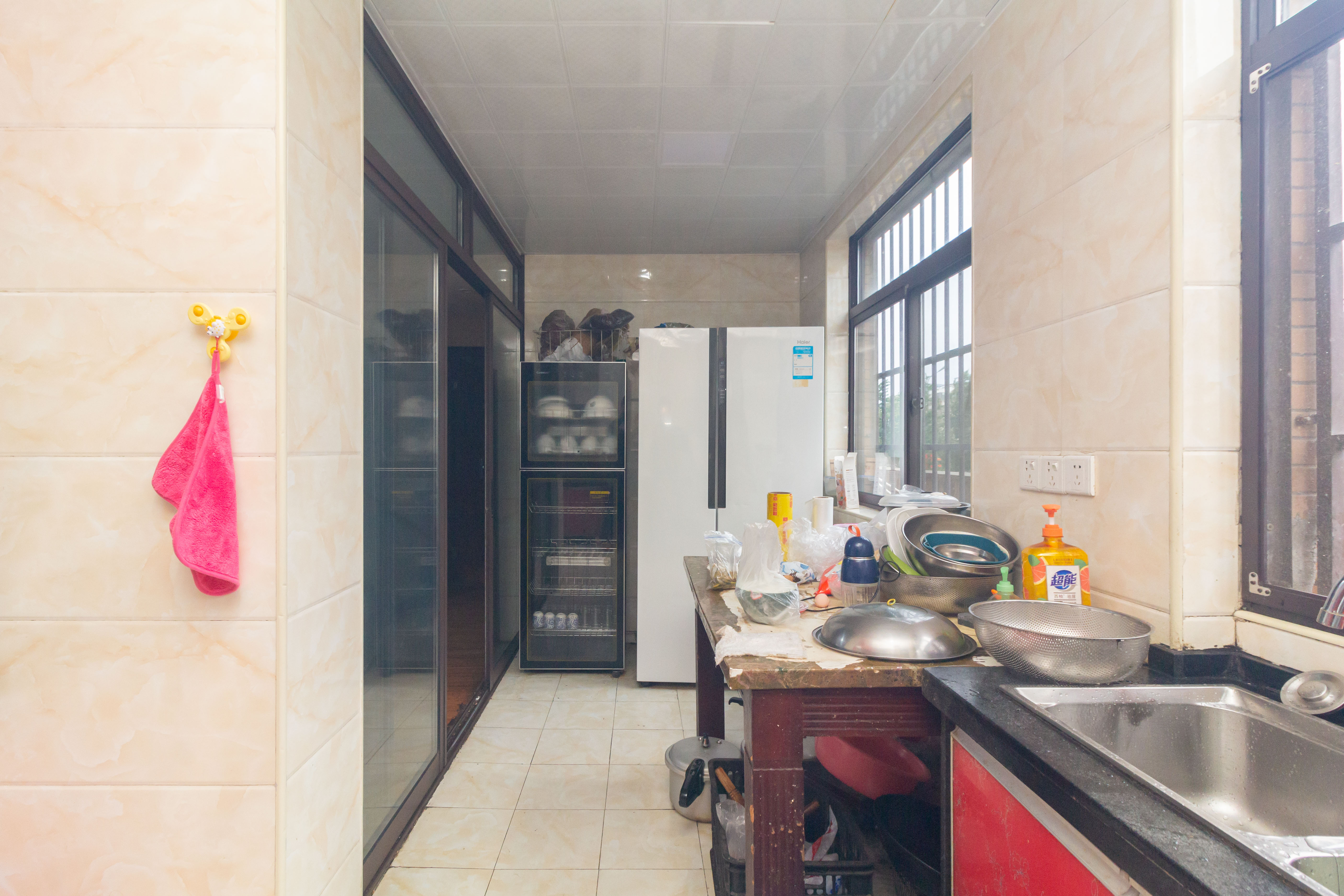 三景华御  3室2厅2卫    84.9万 三景华御  3室2厅2卫    84.9万厨房