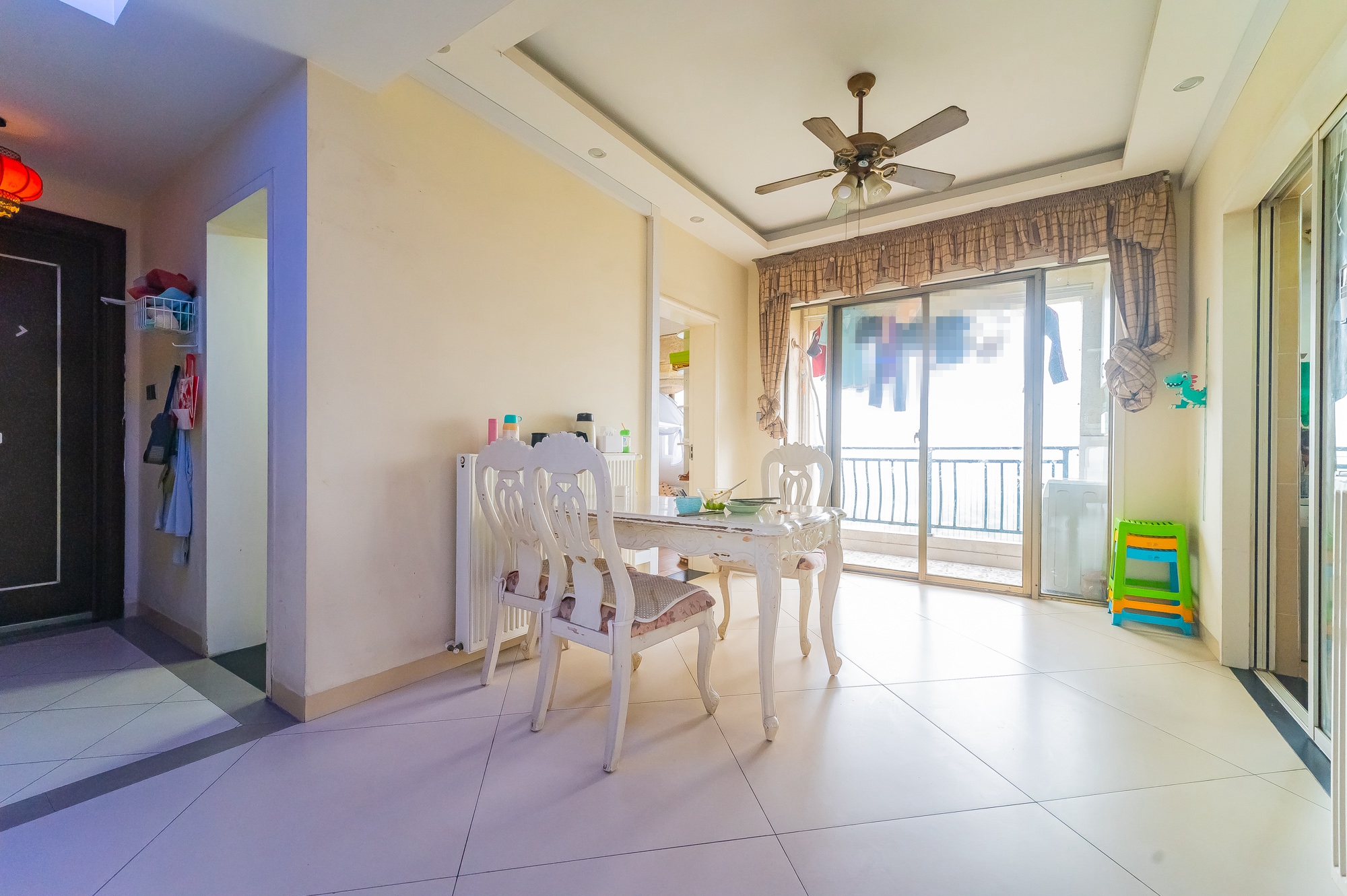 碧桂园威尼斯城 3室2厅2卫 85.0万 碧桂园威尼斯城 3室2厅2卫 85.0万客厅