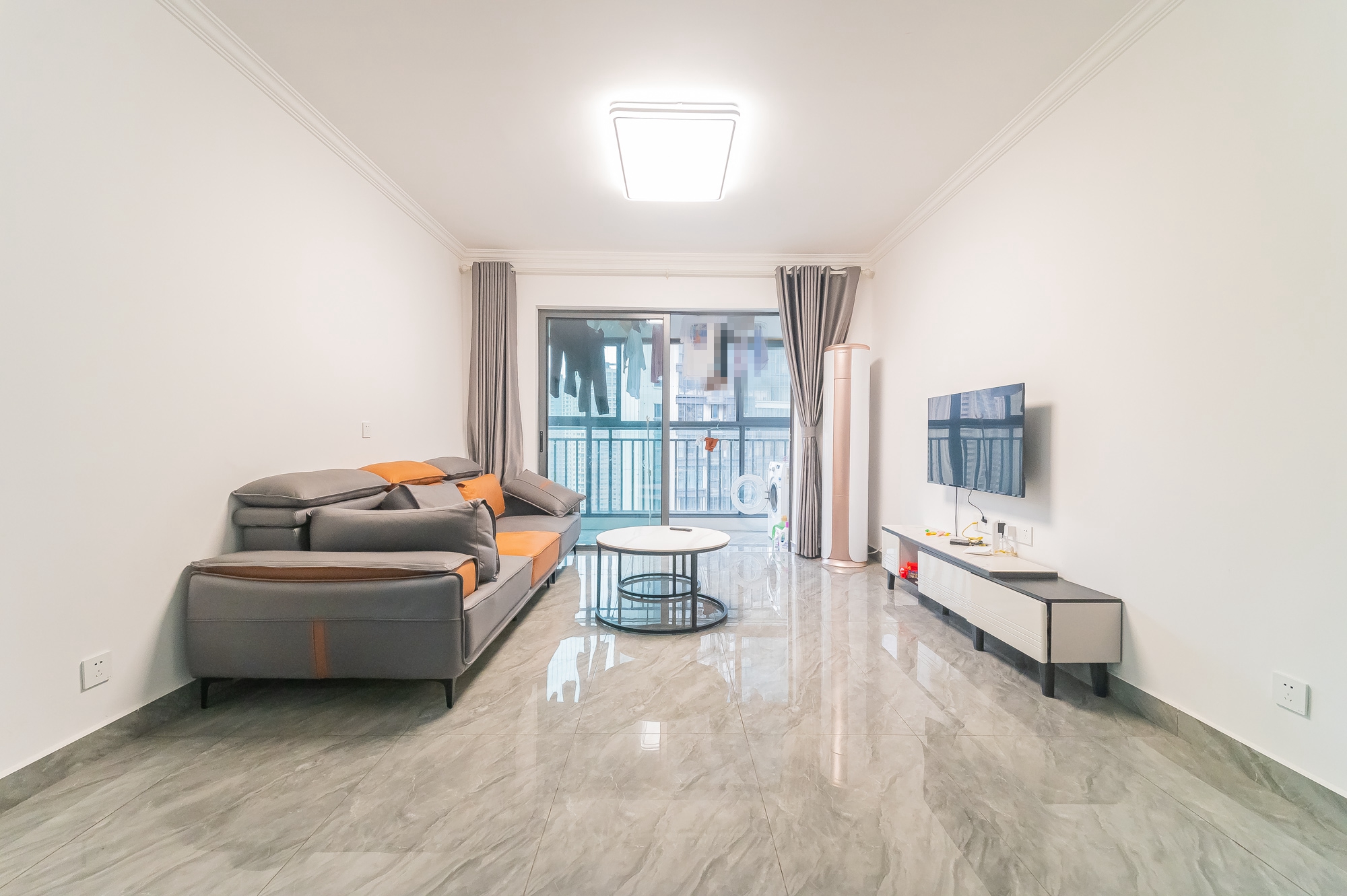 中建悦和城  3室2厅2卫    112.8万 中建悦和城  3室2厅2卫    112.8万客厅