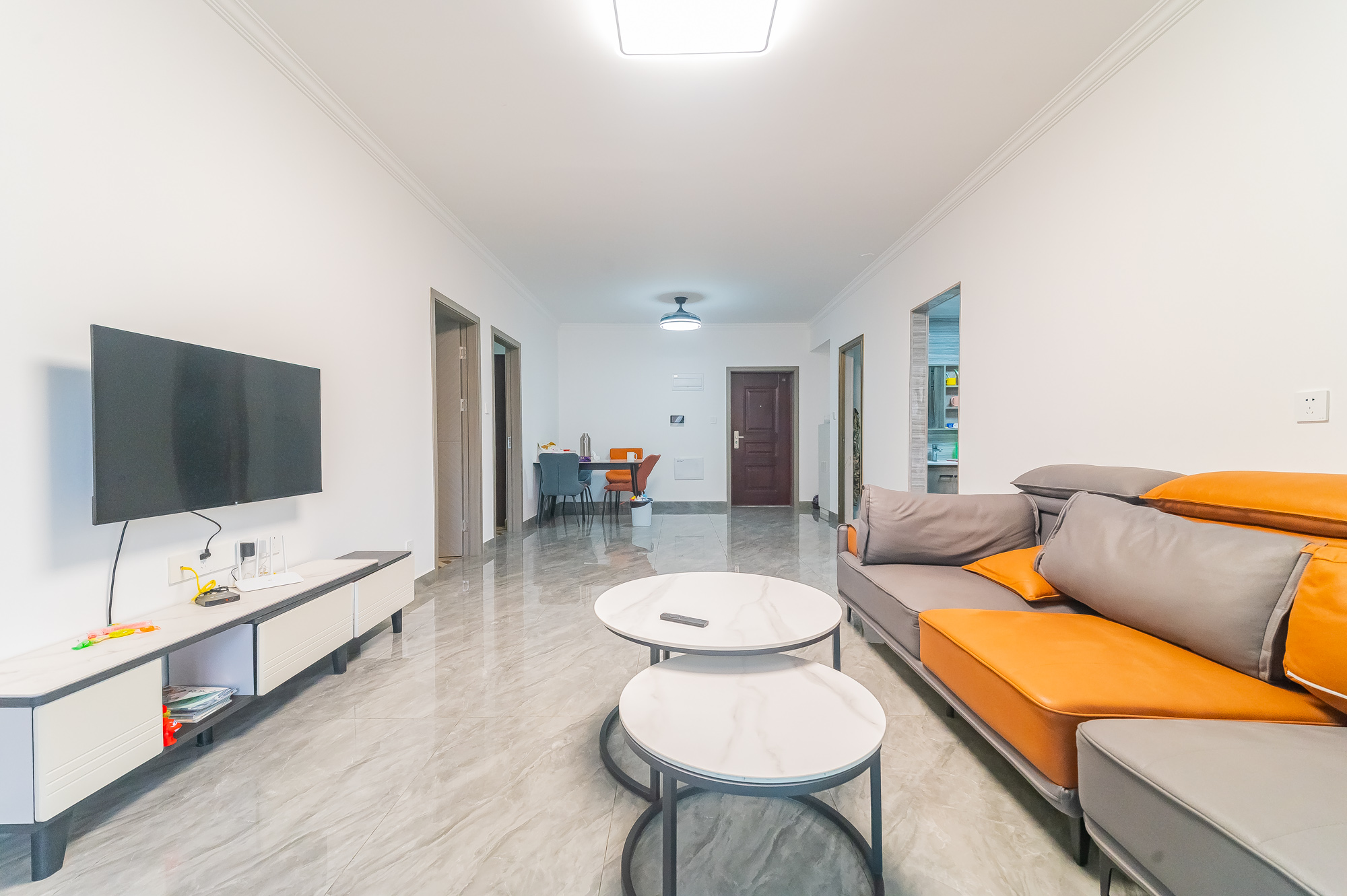 中建悦和城  3室2厅2卫    112.8万 中建悦和城  3室2厅2卫    112.8万客厅