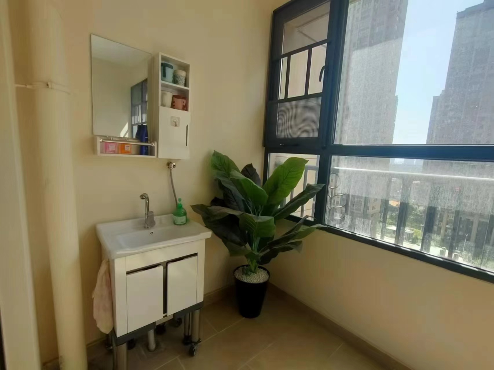 恒大华府 3室2厅1卫 88.0万 恒大华府 3室2厅1卫 88.0万室内图