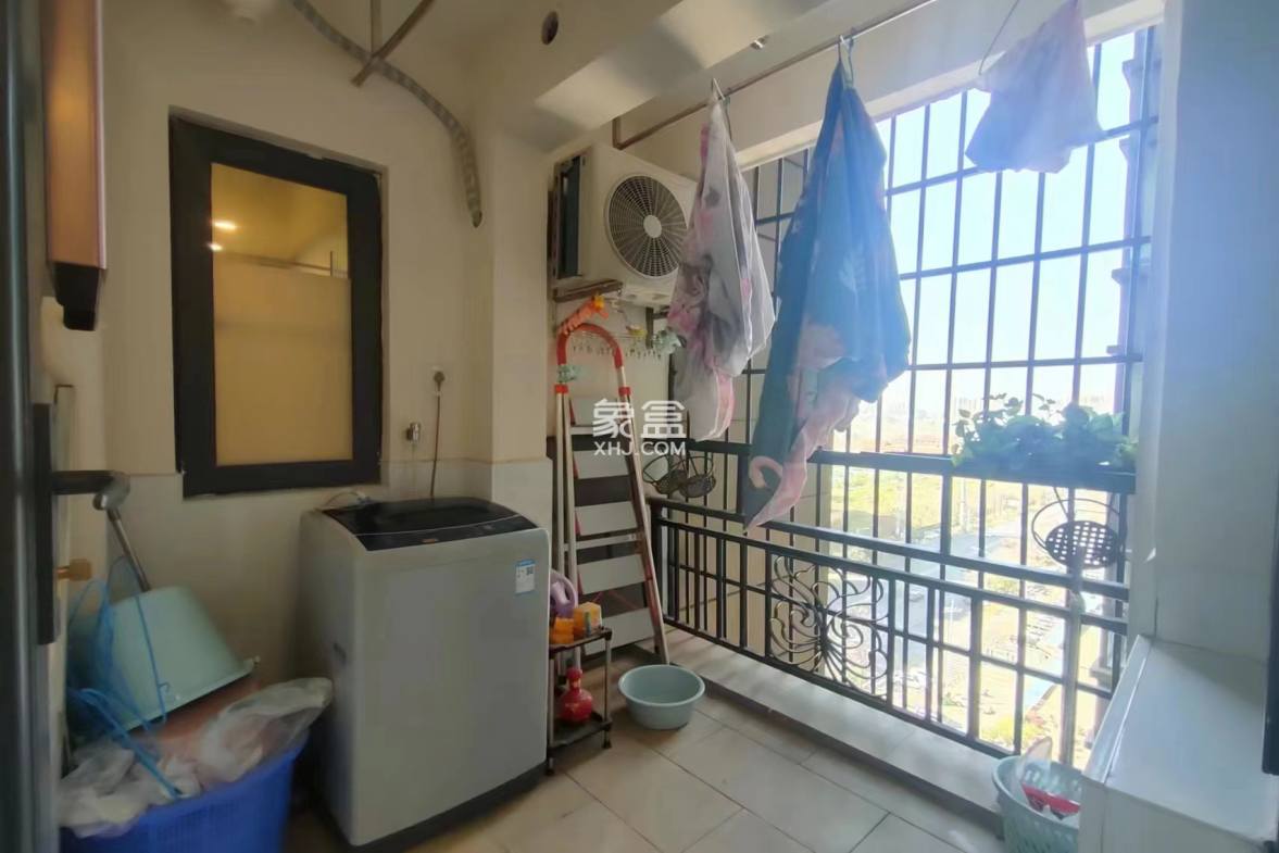 恒大华府 3室2厅1卫 88.0万 恒大华府 3室2厅1卫 88.0万室内图