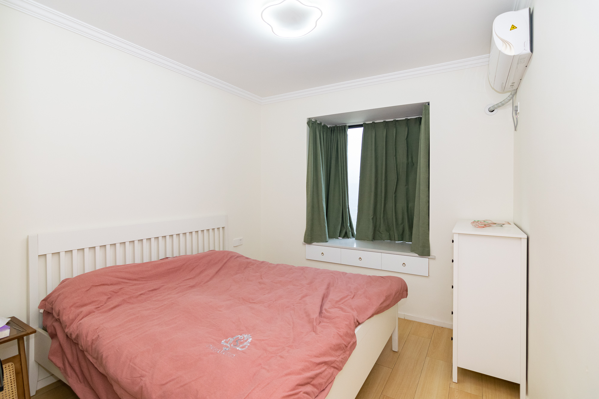 美的翰城  3室2厅2卫    70.0万 美的翰城  3室2厅2卫    70.0万卧室